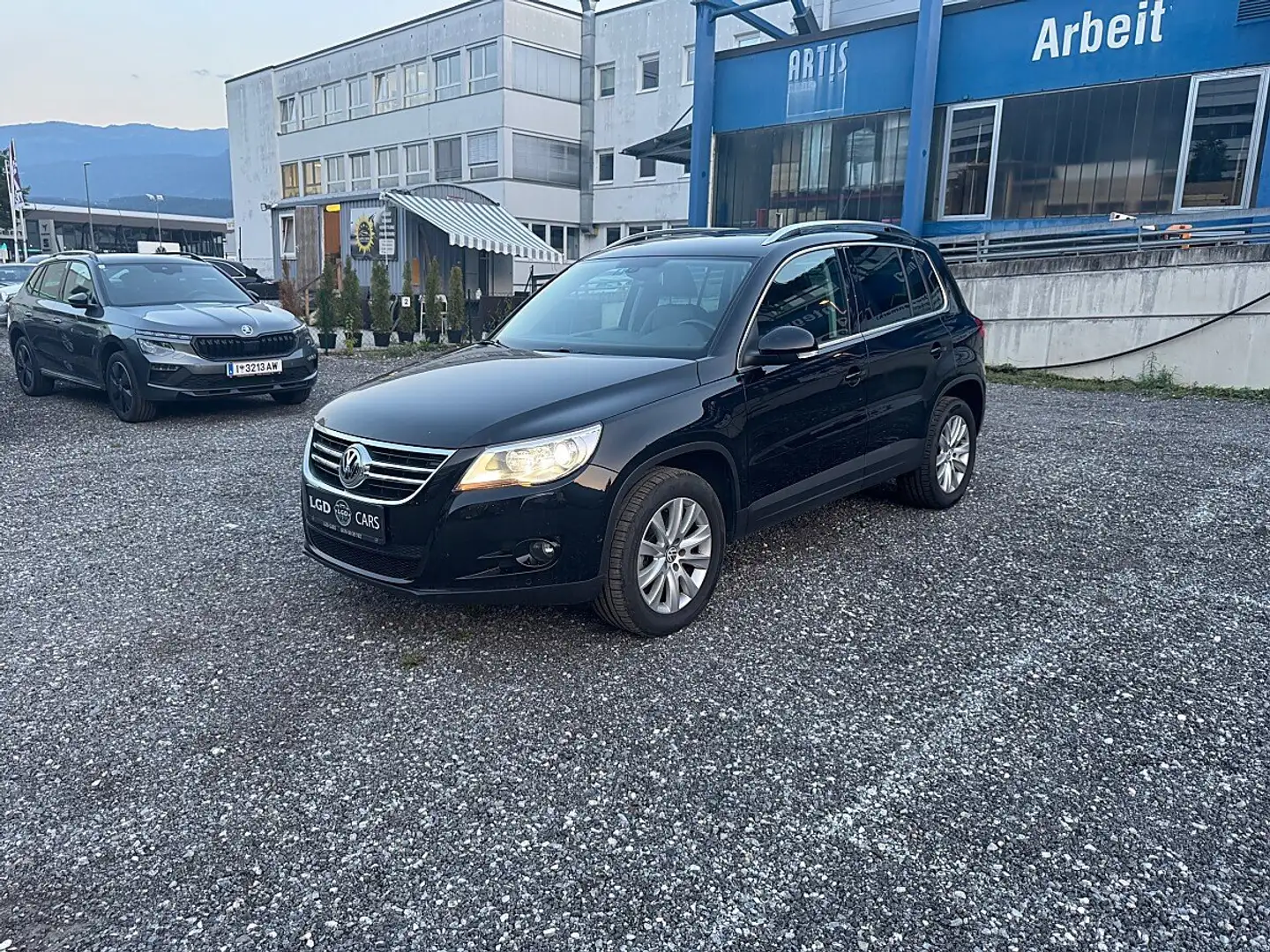 Volkswagen Tiguan Sport Schwarz - 1