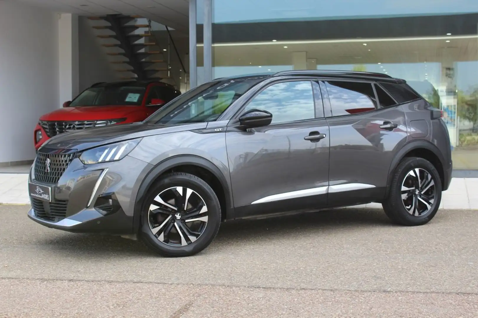 Peugeot 2008 1.2 PureTech S&S GT EAT8 130 Gris - 2