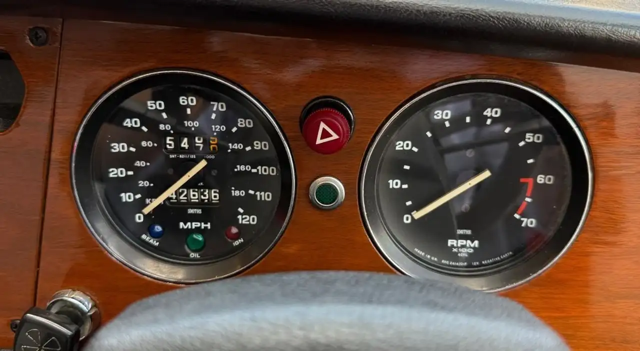 Triumph Spitfire 1500 fh %2B cg collection rhd, foto 12