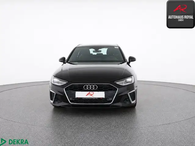 Audi A4 view 8