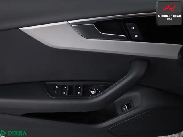 Audi A4 view 14
