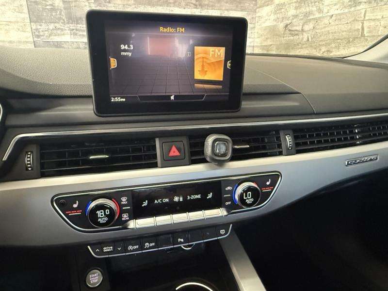 2019 Audi A4 CUIR TOIT ** APPROUVÉ À 99.9% ** thumb 11