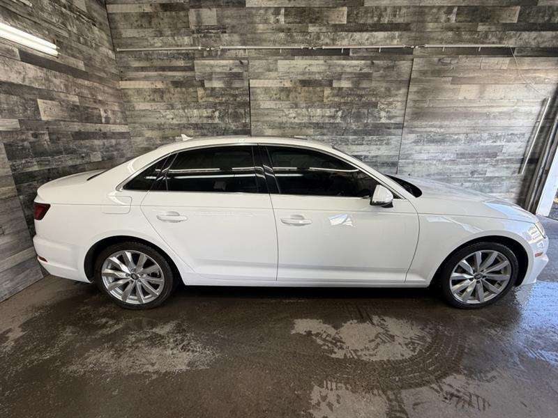 2019 Audi A4 CUIR TOIT ** APPROUVÉ À 99.9% ** alt 2