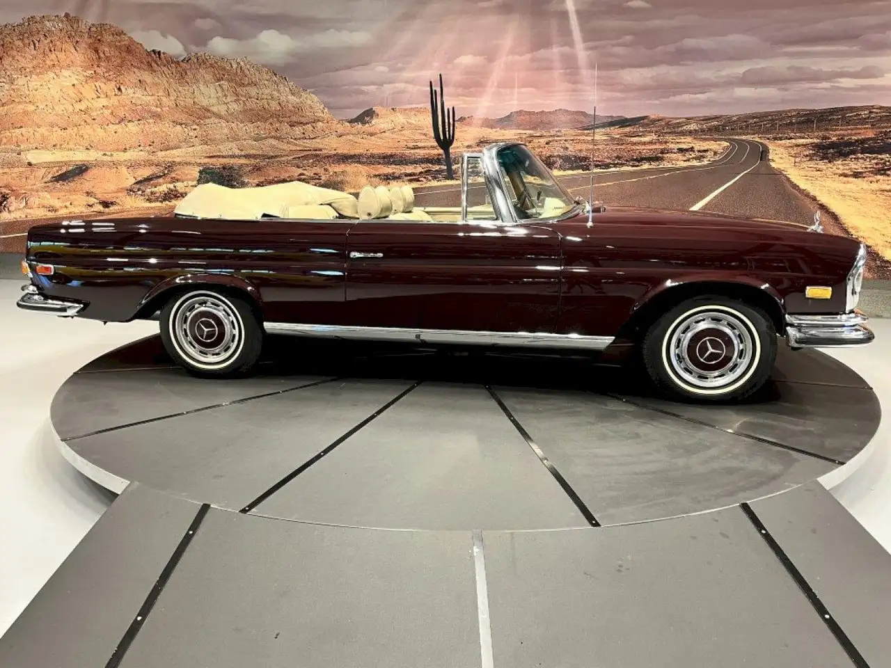 Mercedes-Benz 280 W111 280SE 3.5 Cabriolet, foto 8