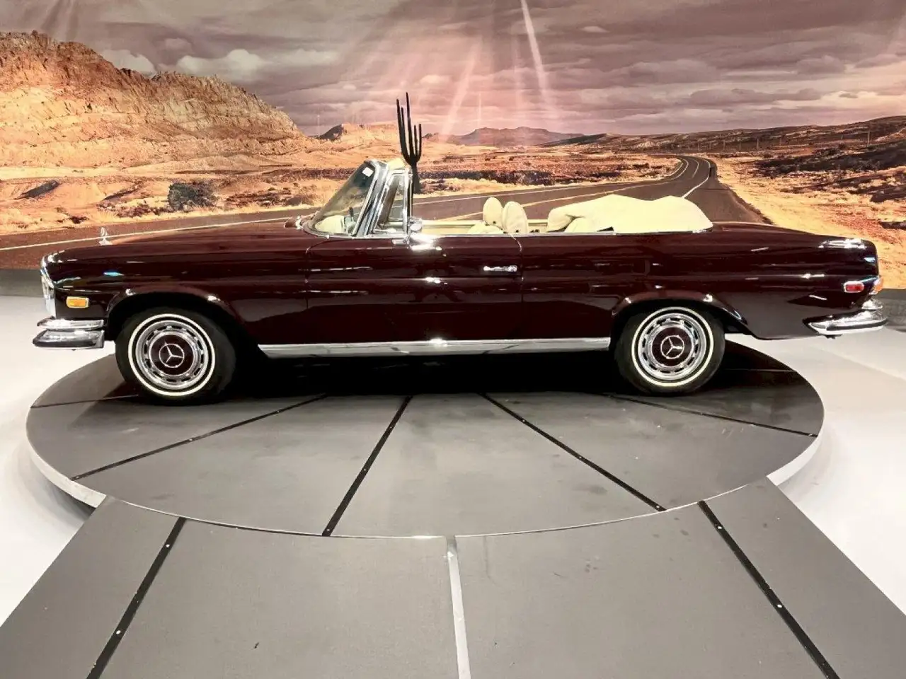 Mercedes-Benz 280 W111 280SE 3.5 Cabriolet, foto 7