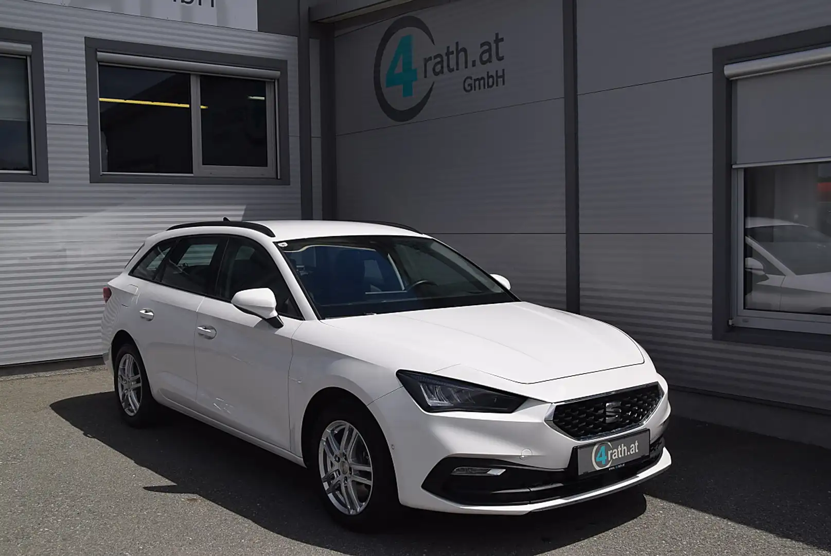 SEAT Leon SP Style 2,0 TDI LED/NAVI/RFK Weiß - 1