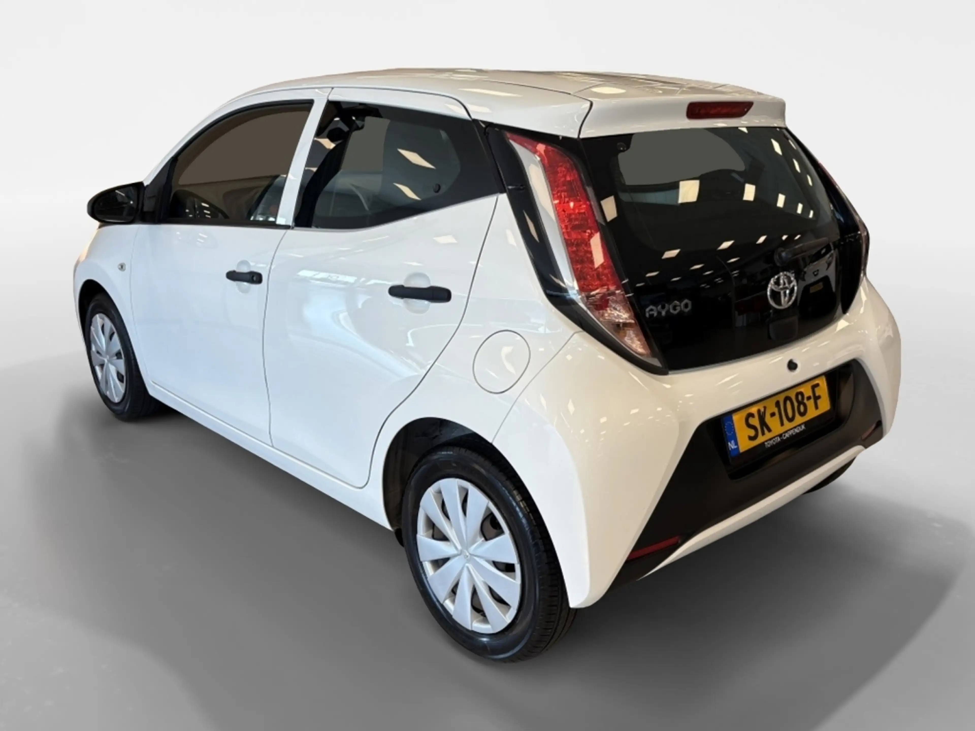 Toyota Aygo 1.0 VVT-i x-fun — photo 8