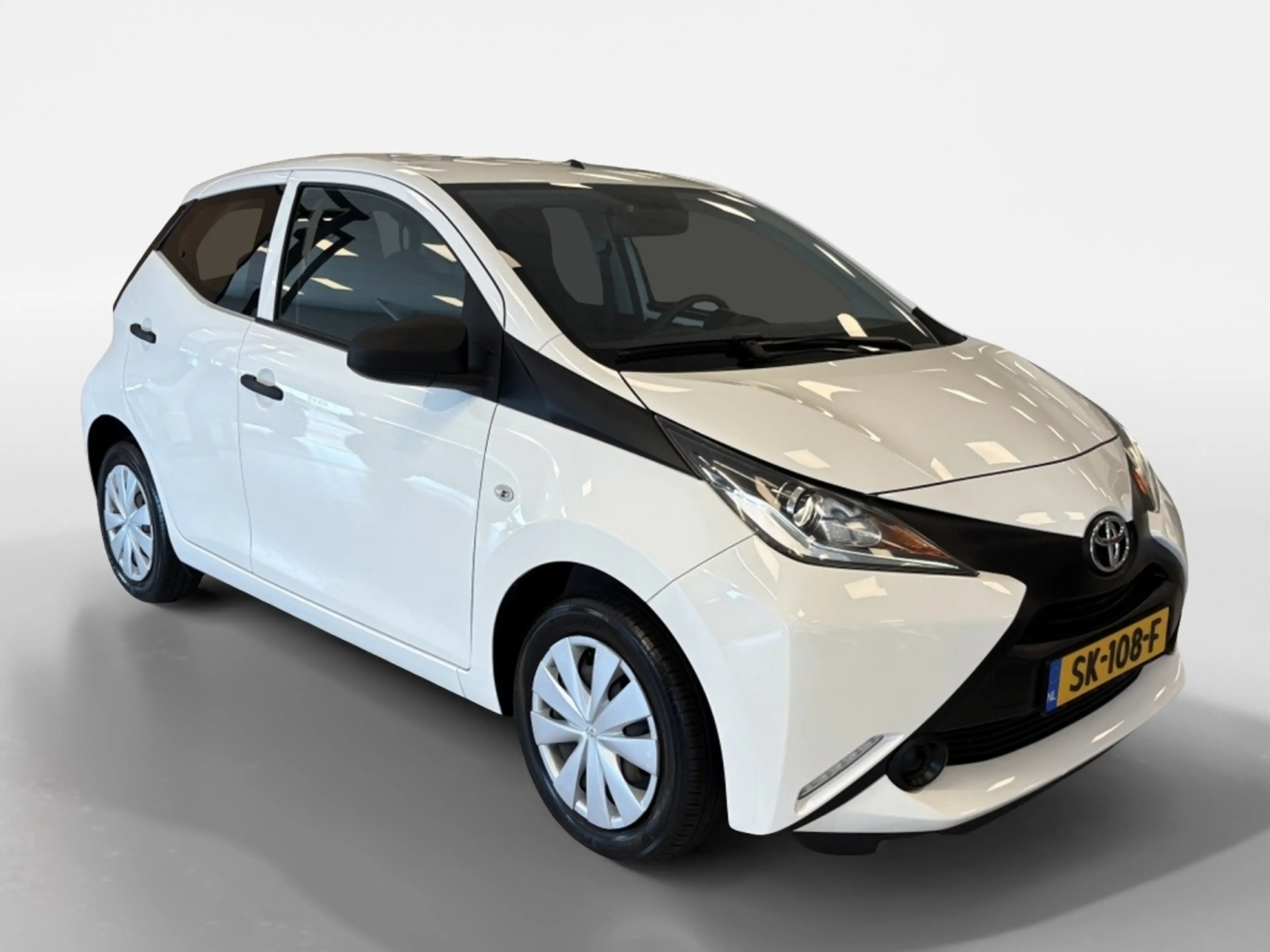 Toyota Aygo 1.0 VVT-i x-fun — photo 6