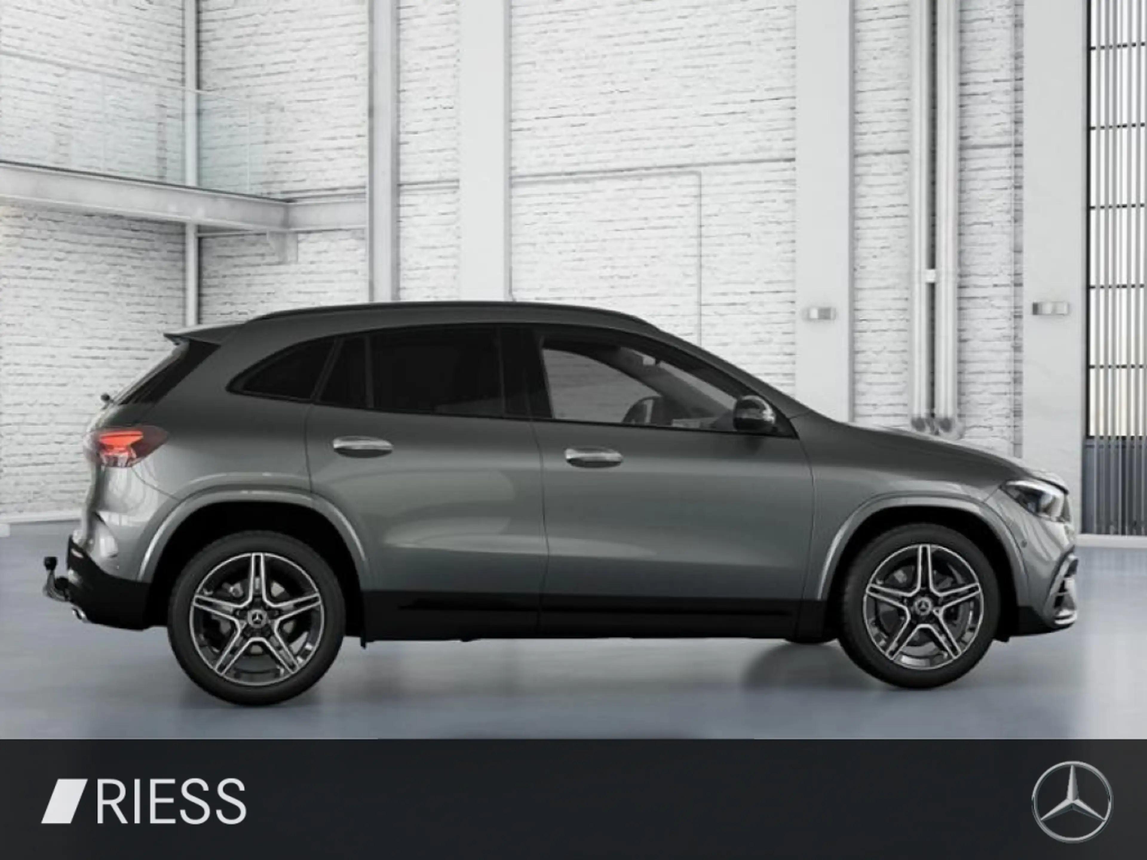 Mercedes-Benz GLA 200 d ACC AHK AUT Kam. KeyLess KlimaA LED LM — photo 4