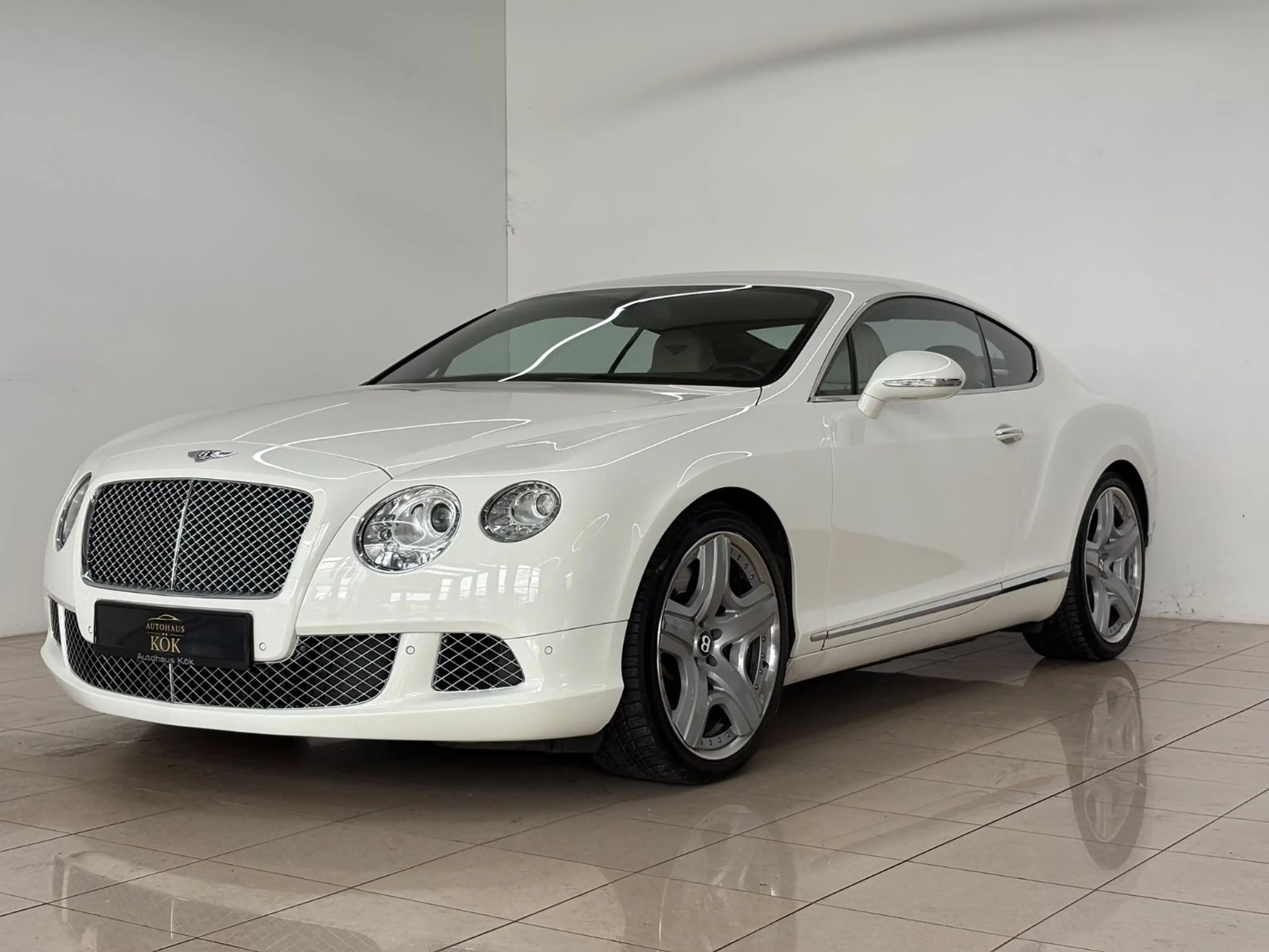 Bentley Continental GT 6.0 W12 4WD RFK SHZ Sitzklima Led — photo 2
