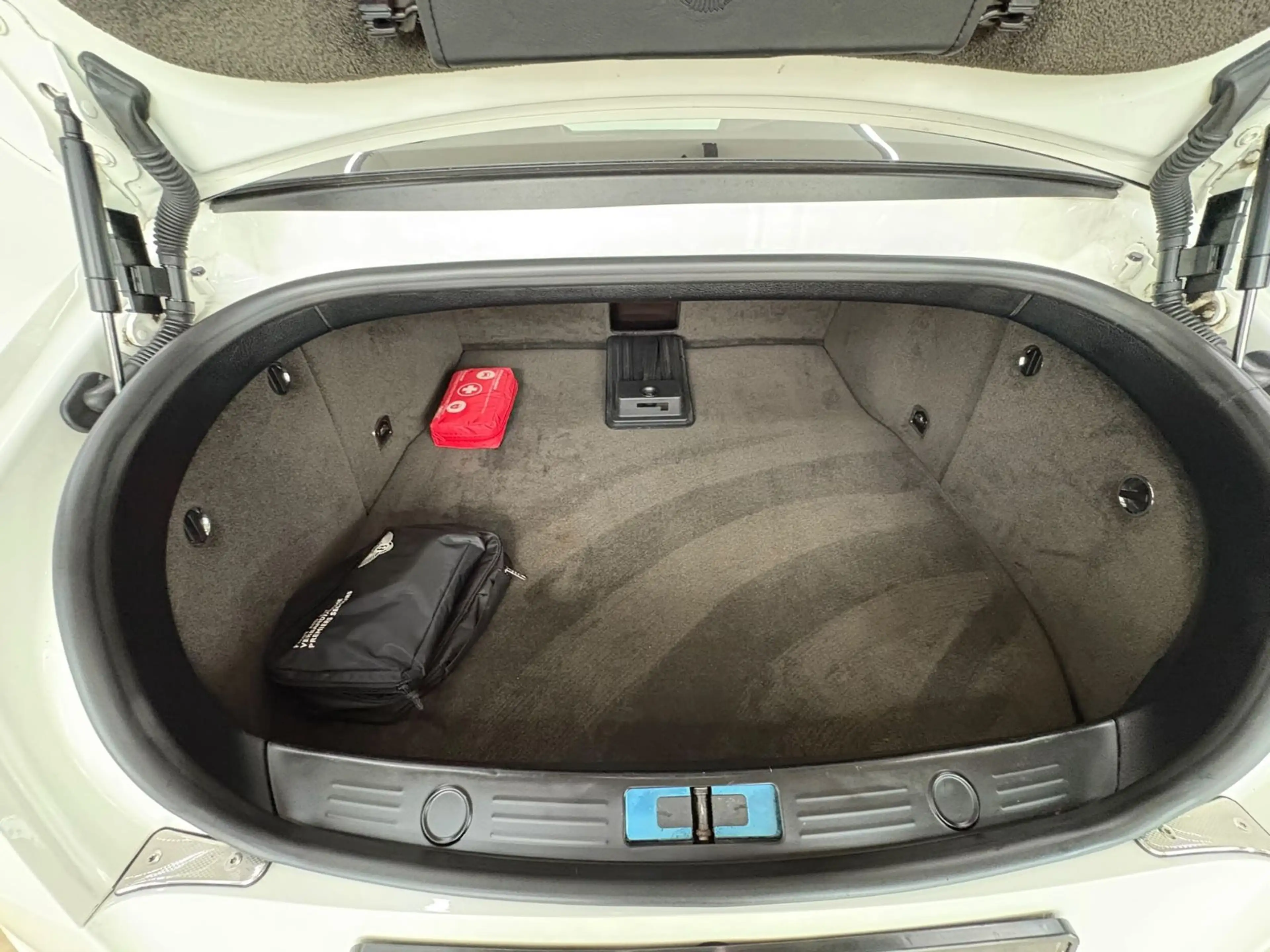 Bentley Continental GT 6.0 W12 4WD RFK SHZ Sitzklima Led — photo 13