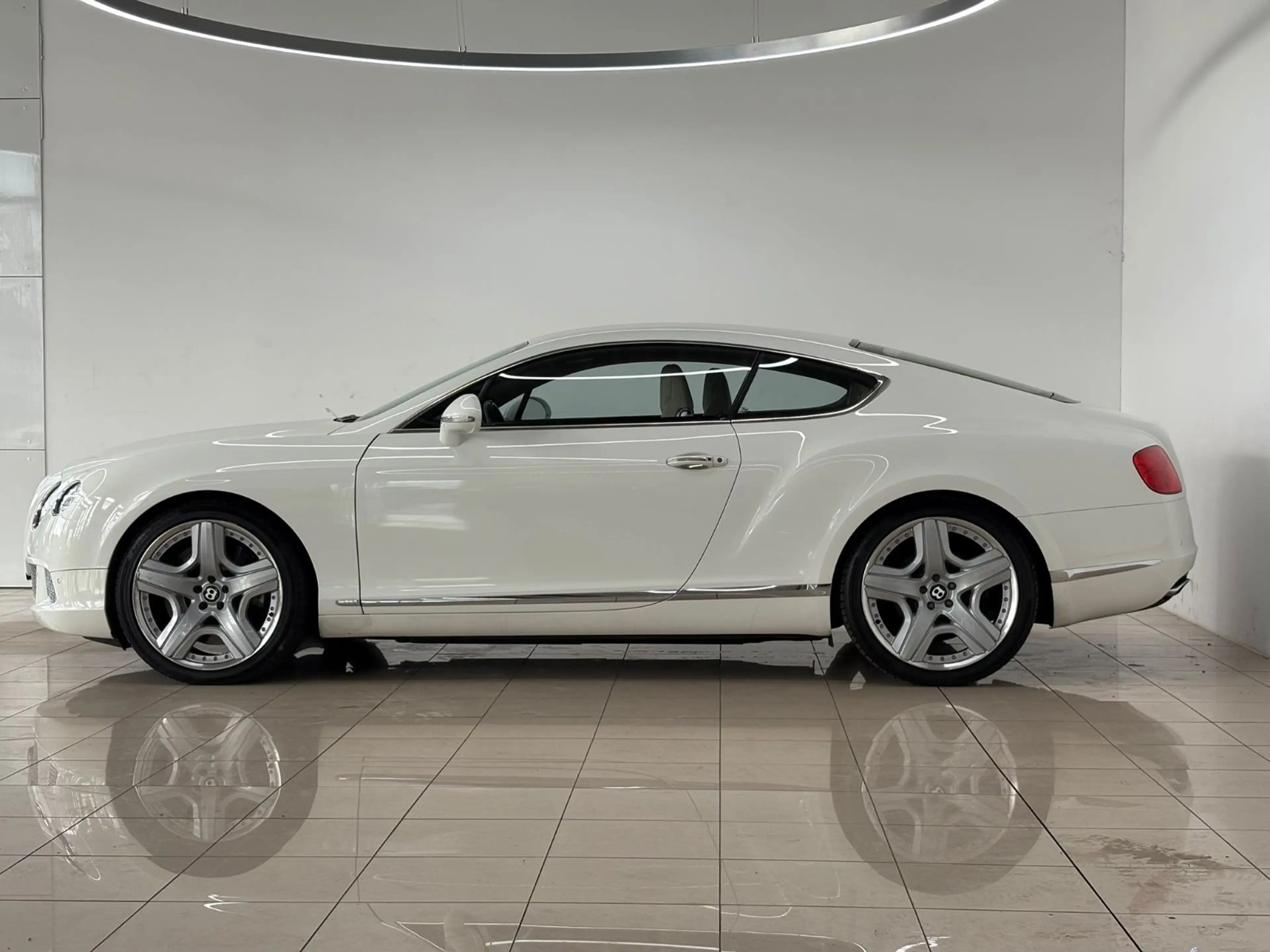 Bentley Continental GT 6.0 W12 4WD RFK SHZ Sitzklima Led — photo 5