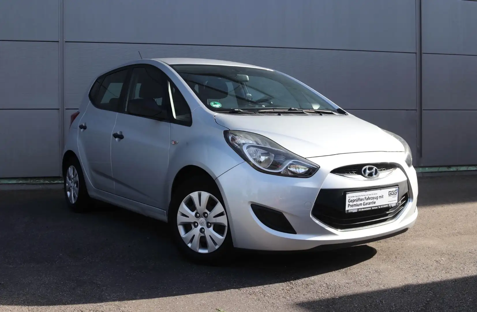 Hyundai iX20 Classic/ AHK* TÜV-NEU*Garantie* Zilver - 2