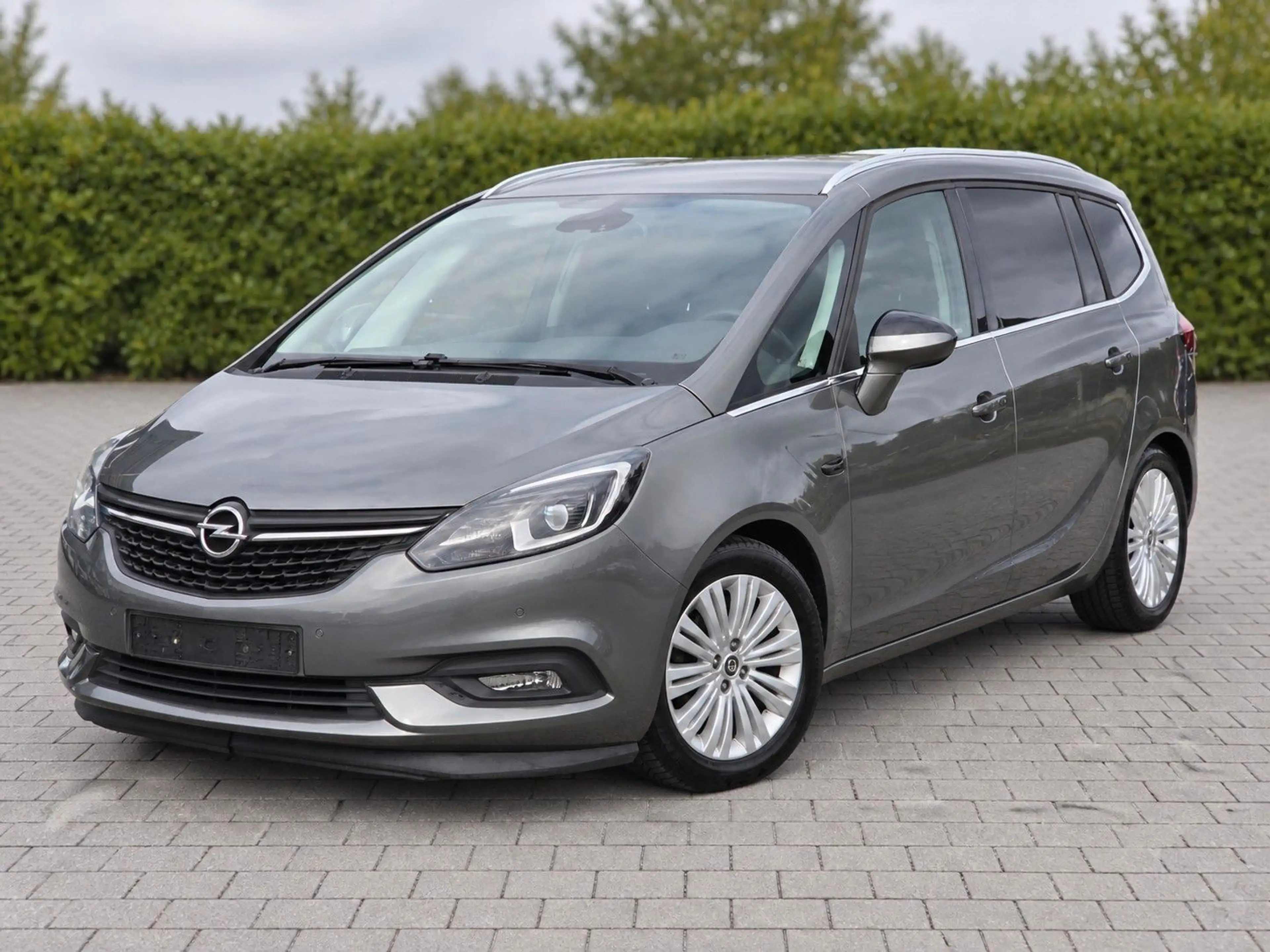Opel Zafira C 2.0 CDTI 170 PS LED NAVI RKF PDC — photo 3