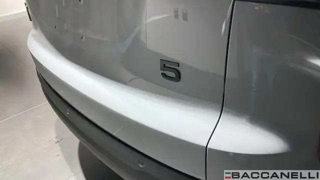 DR Automobiles DR5 view 7