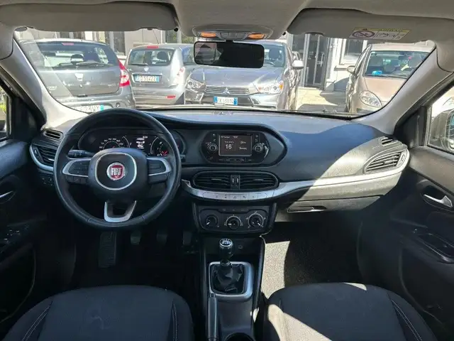 Fiat Tipo view 14