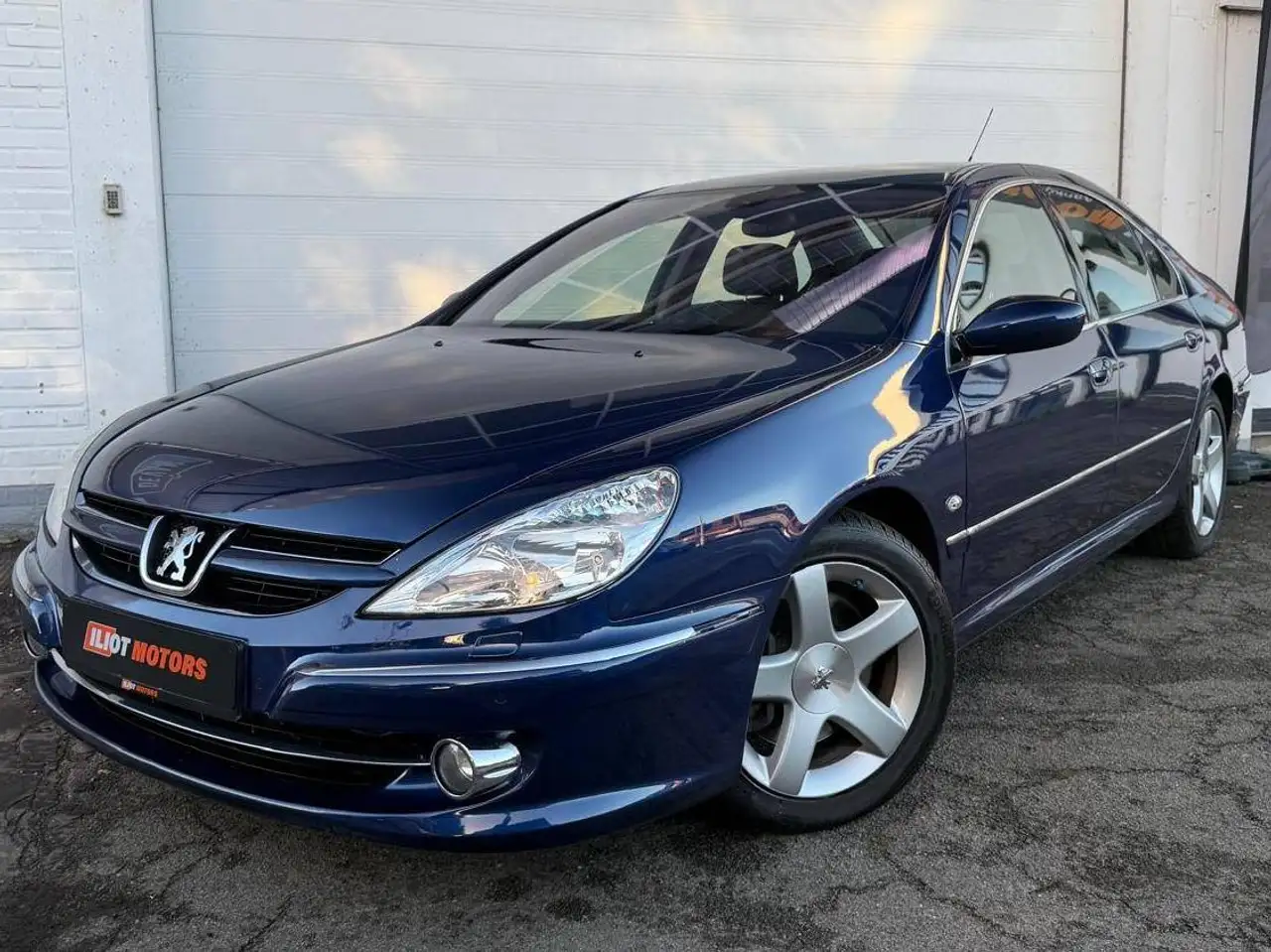 Peugeot 607