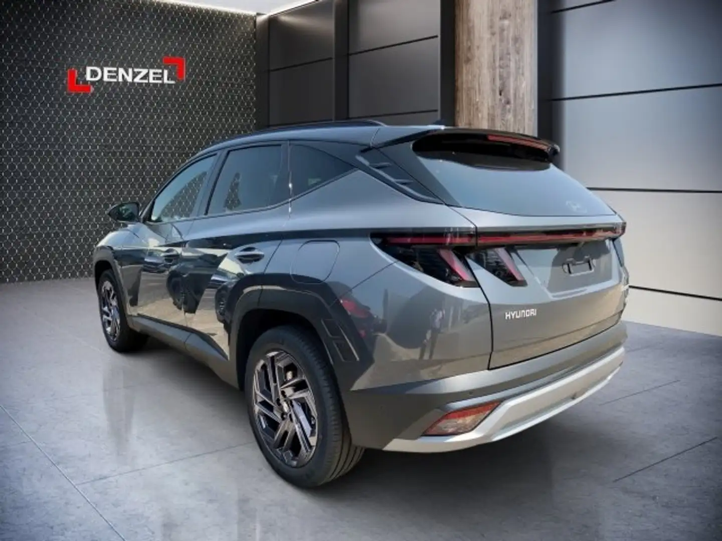 Hyundai TUCSON NX4 20th Anniversary 1,6 T-GDi HEV 4WD AT Grau - 2