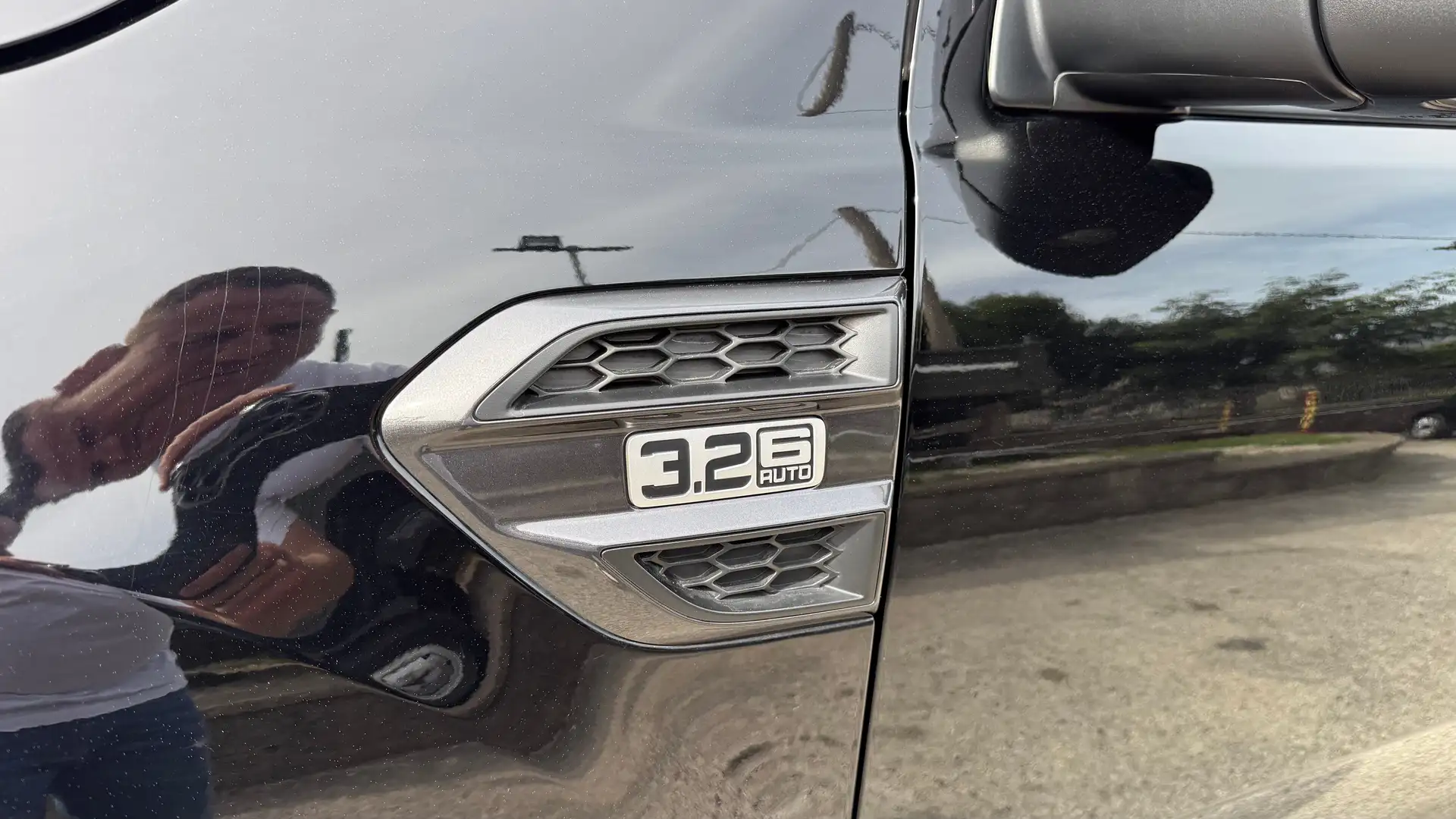 Ford Ranger 3.2 tdci double cab Wildtrak 200cv auto Nero - 2