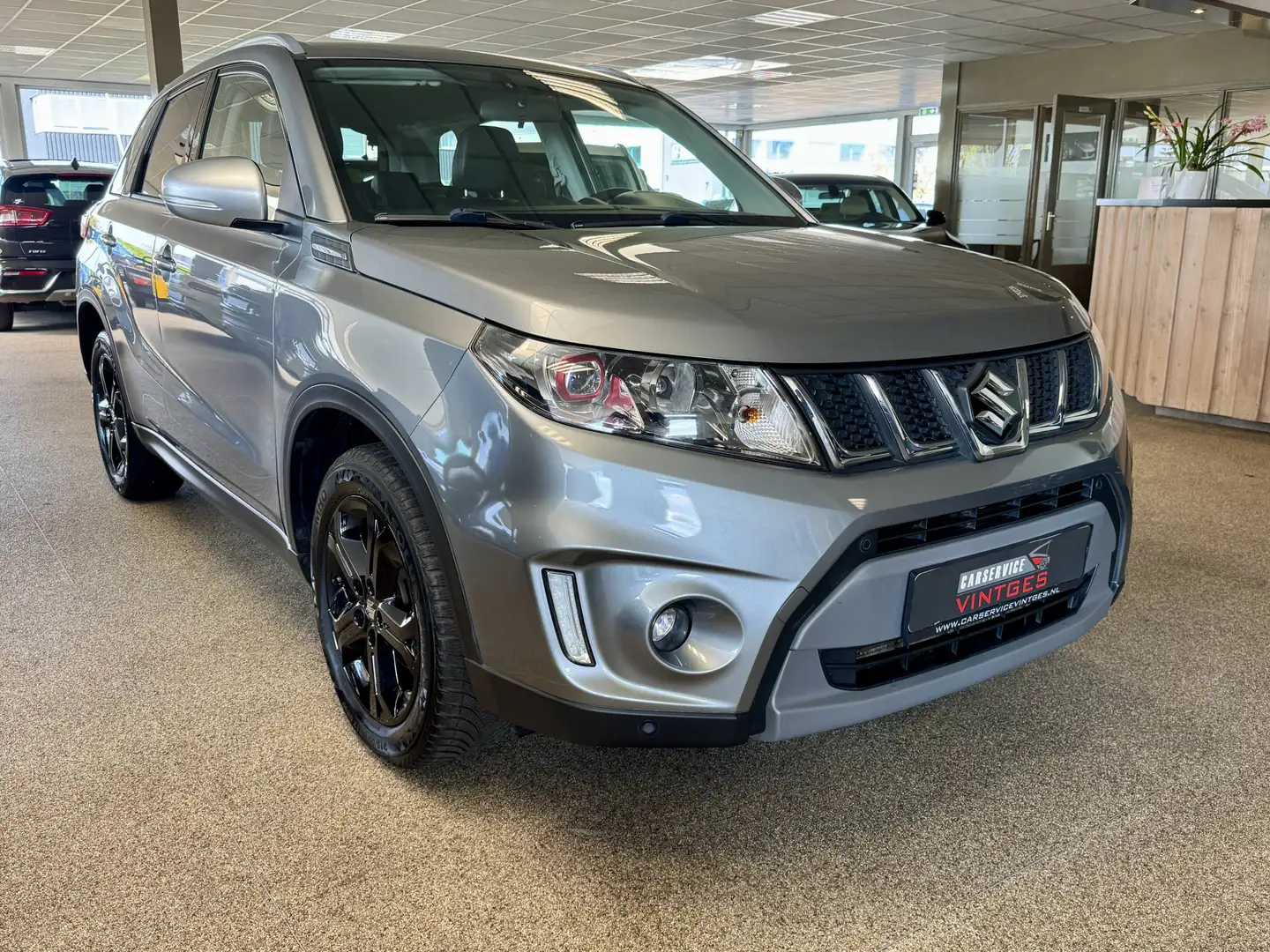 Suzuki Vitara 1.4 S Allgrip 4x4 Camera, Navi, L/m, Automaat, zee Grijs - 2