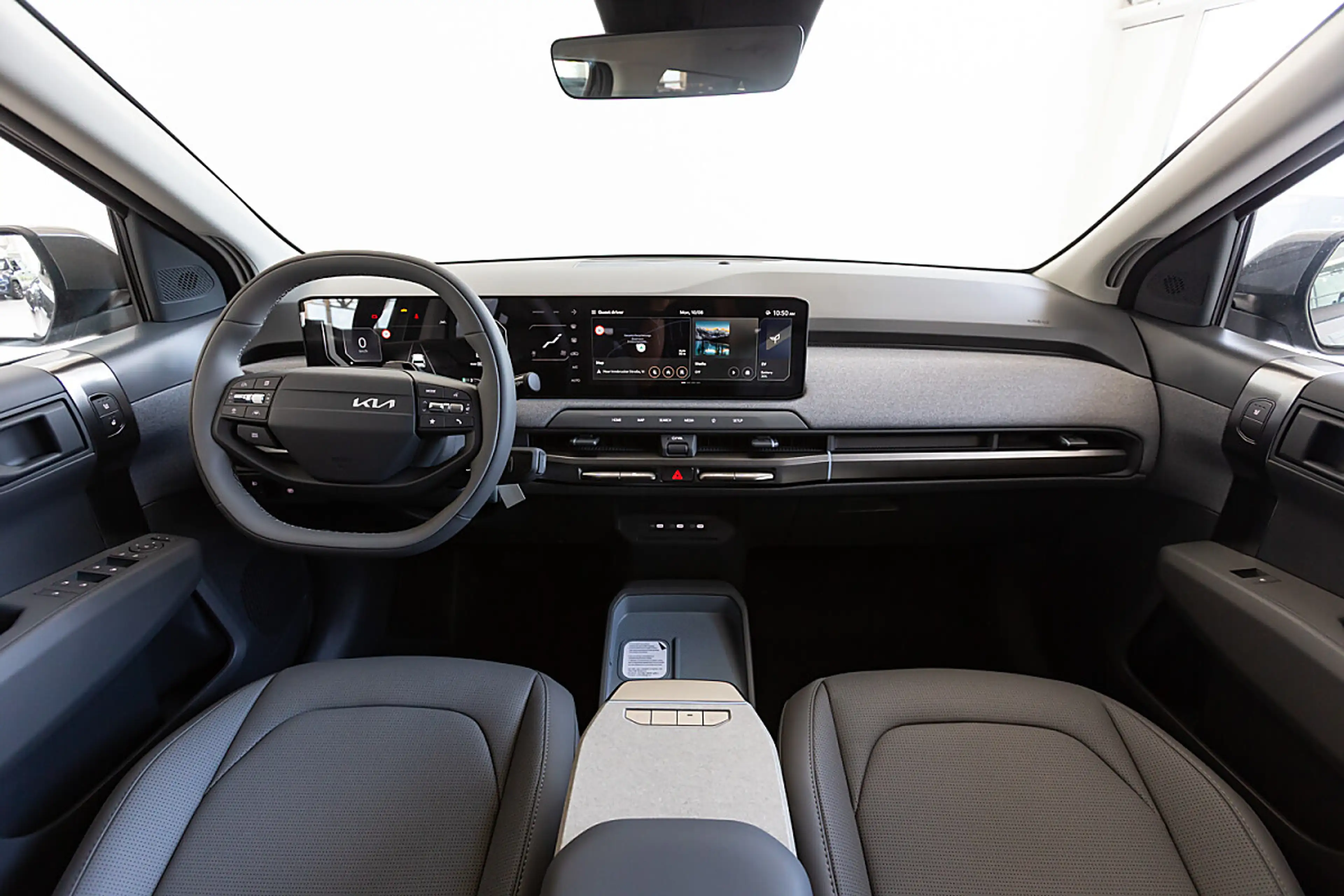 Kia EV3 AWD 81,4kWh Earth Plus — photo 5