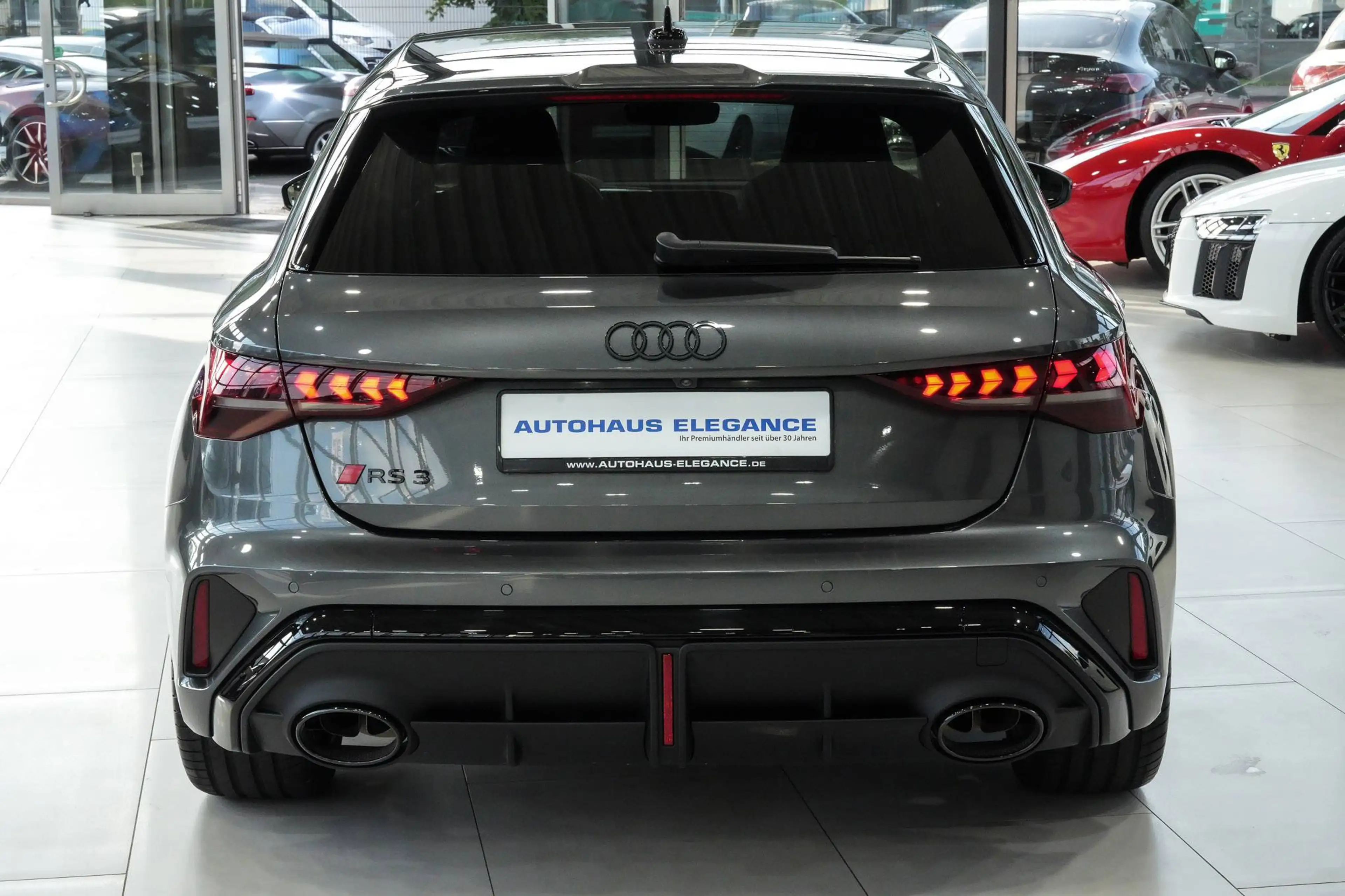 Audi RS3 Sportback quattro*SPORTSITZE*MATRIX*SONOS* — photo 5