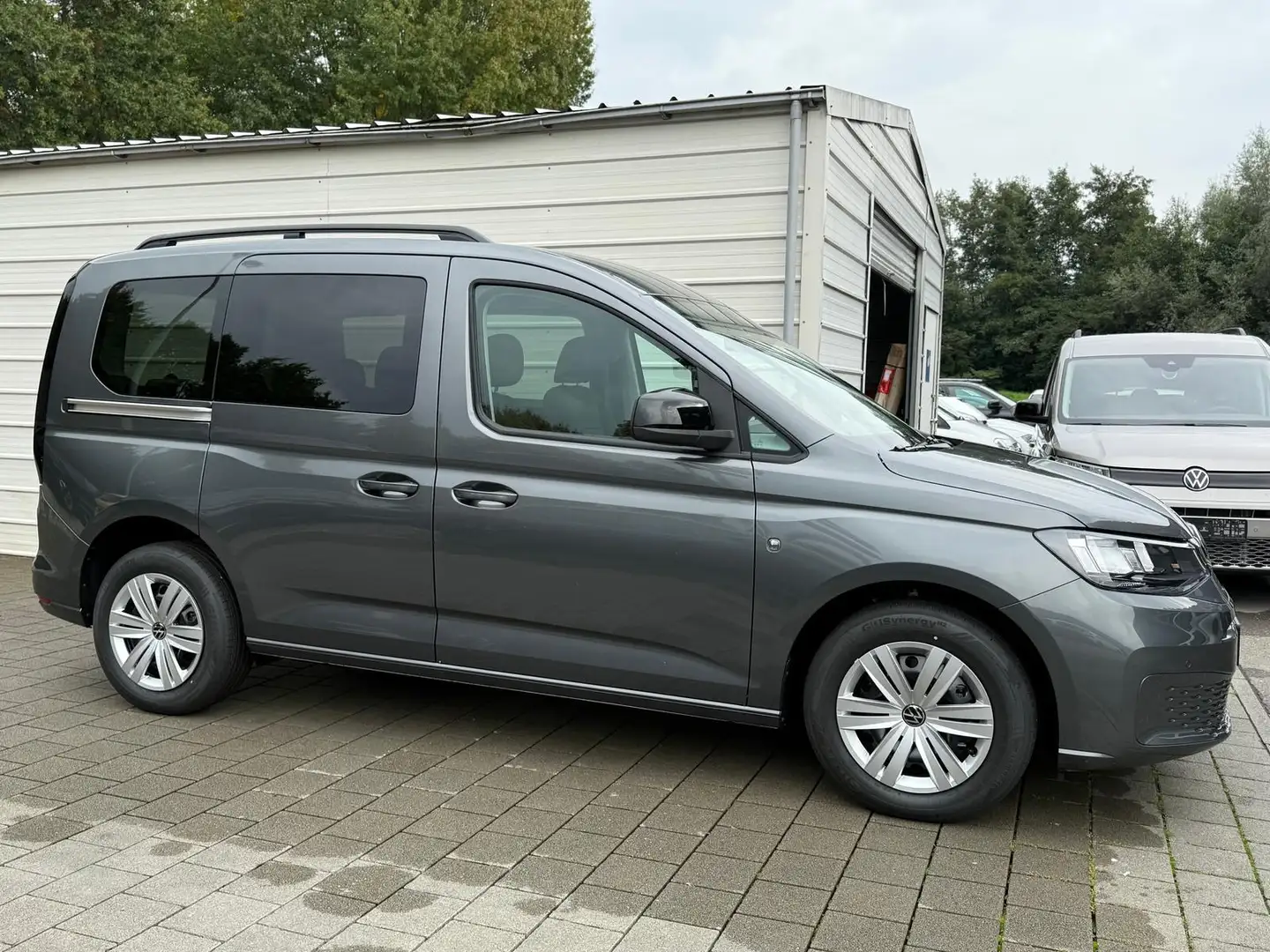 Volkswagen Caddy DRIVE 2.0 TDI DSG *AHK*Android Auto*SHZ*KAMERA*... Grau - 2