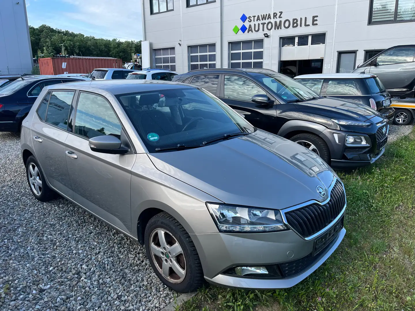 Skoda Fabia 1.0 TSI DSG Grau - 1