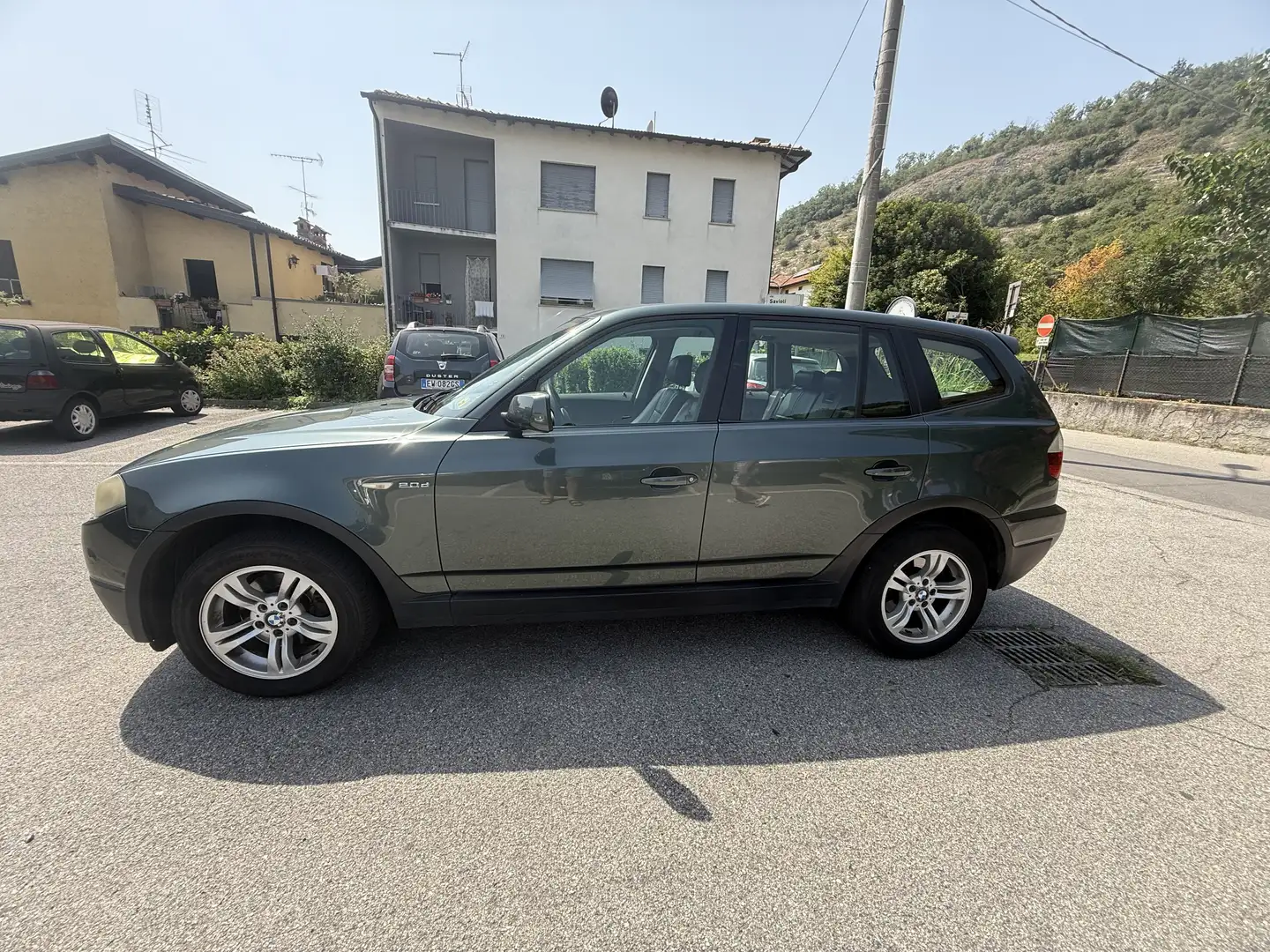 BMW X3 2.0d Futura FL - 1