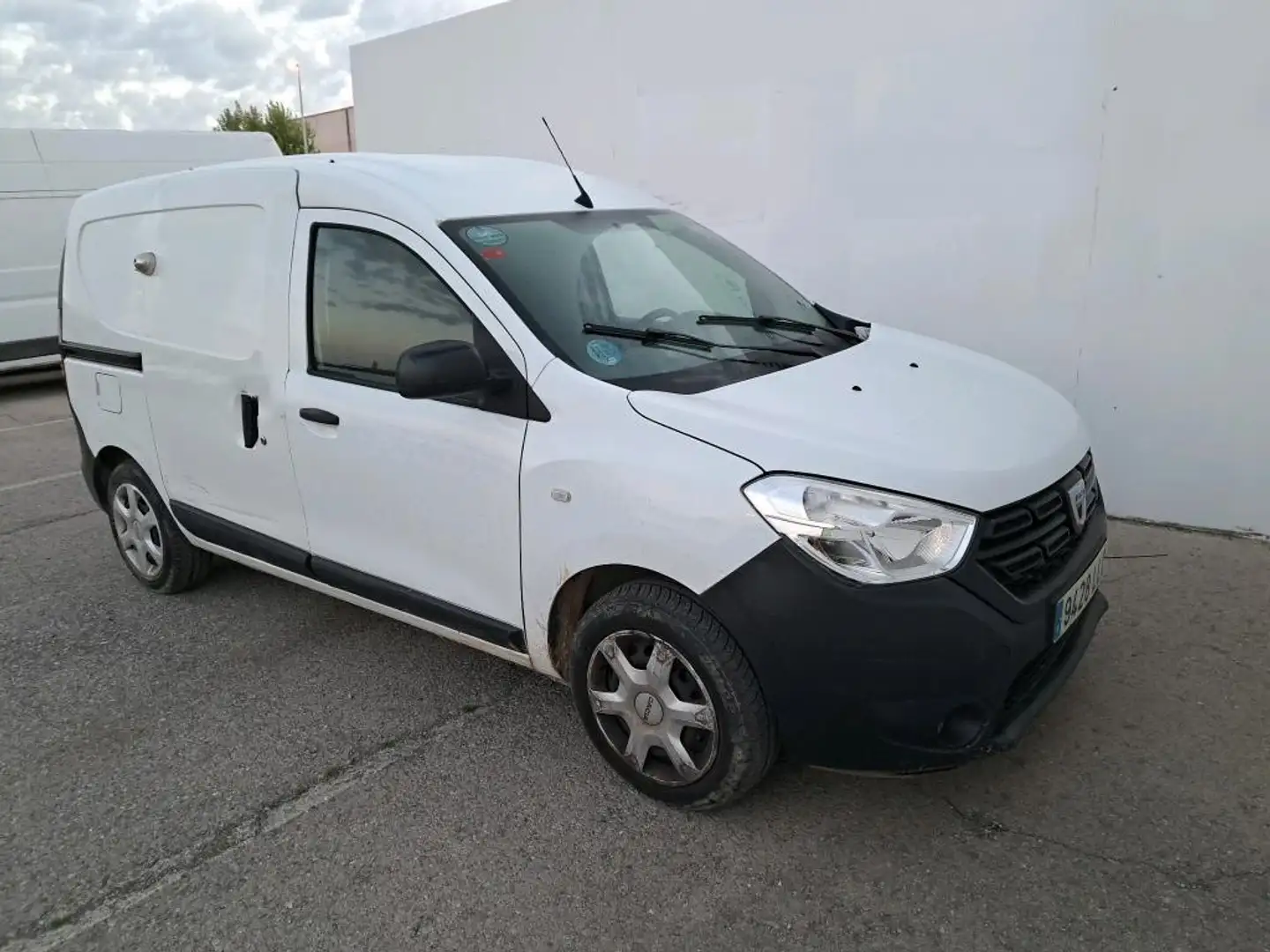 Dacia Dokker Comercial Van 1.6 GLP Essential 80kW Blanco - 2