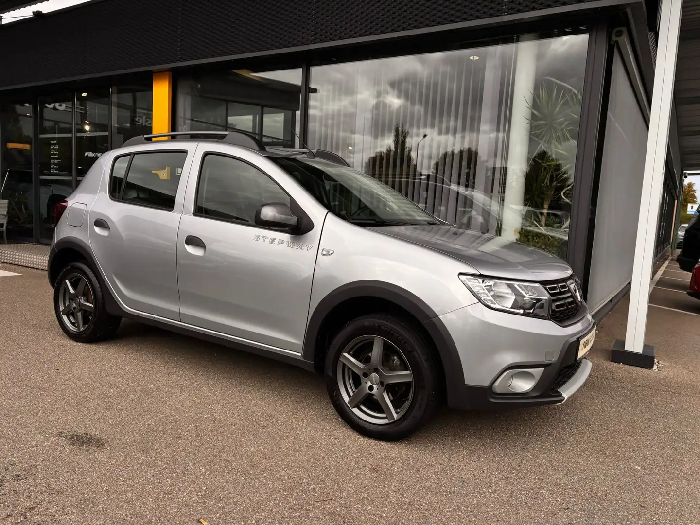 Dacia Sandero II 1.0 TCe 100 Stepway Prestige Gris - 1