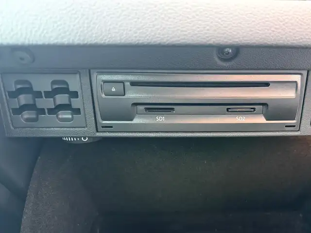 Volkswagen Golf view 20
