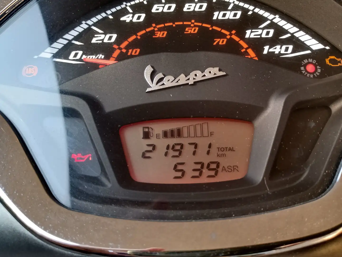 Piaggio GTS 300 Grey - 1