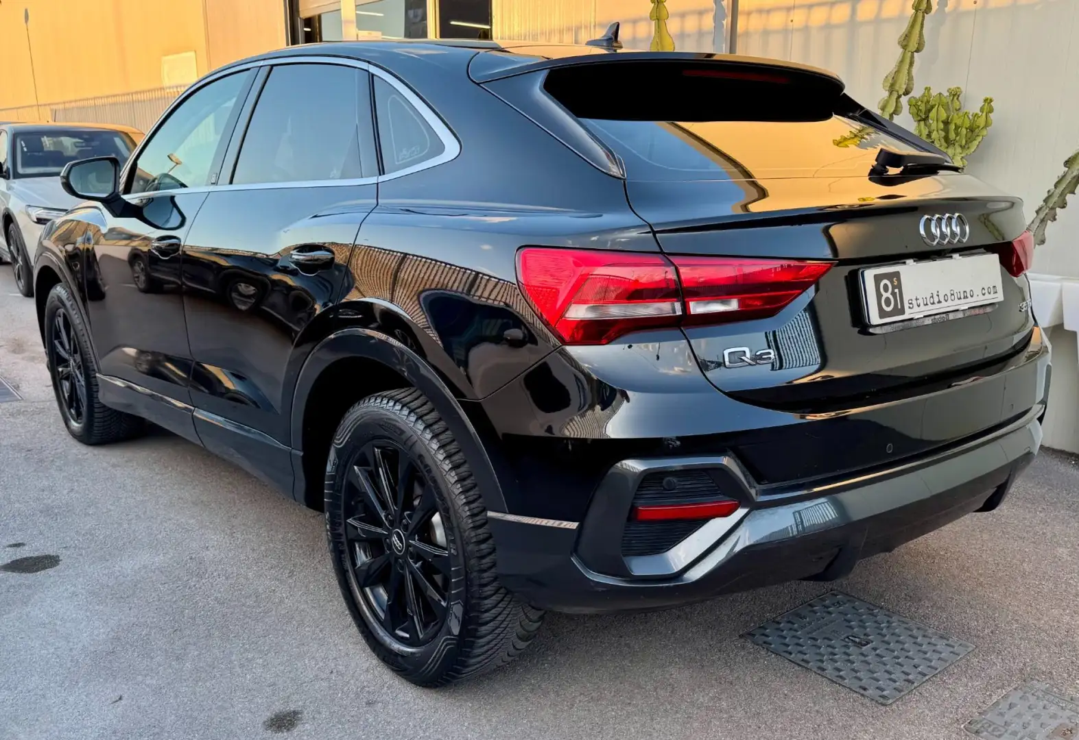 Audi Q3 SPB 35 TDI S tronic Business Plus Noir - 2