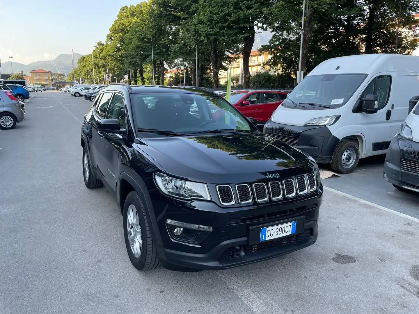 Jeep Compass 1.3 turbo t4 phev business plus 4xe at6 Schwarz - 2