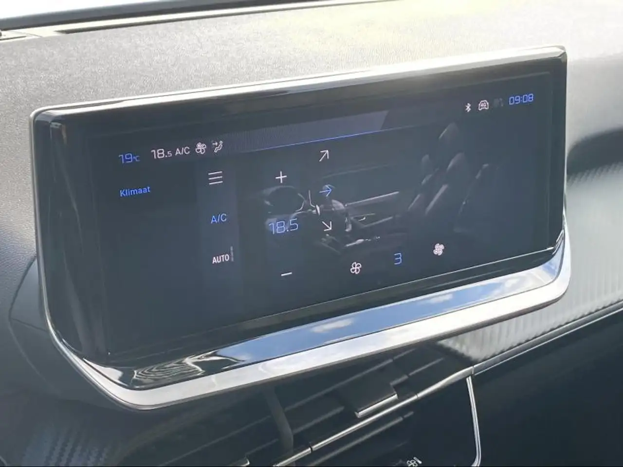 Peugeot 2008 Allure 1.2 Turbo 100 Man. 6, миниатюра 23