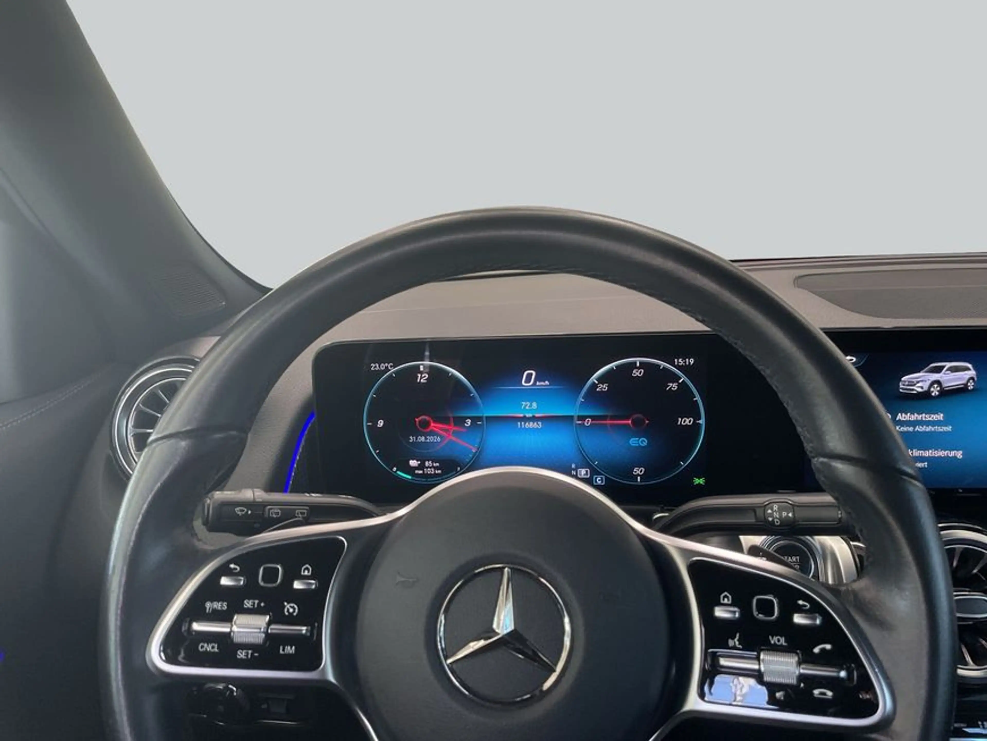 Mercedes-Benz EQB 300 EQB — photo 17