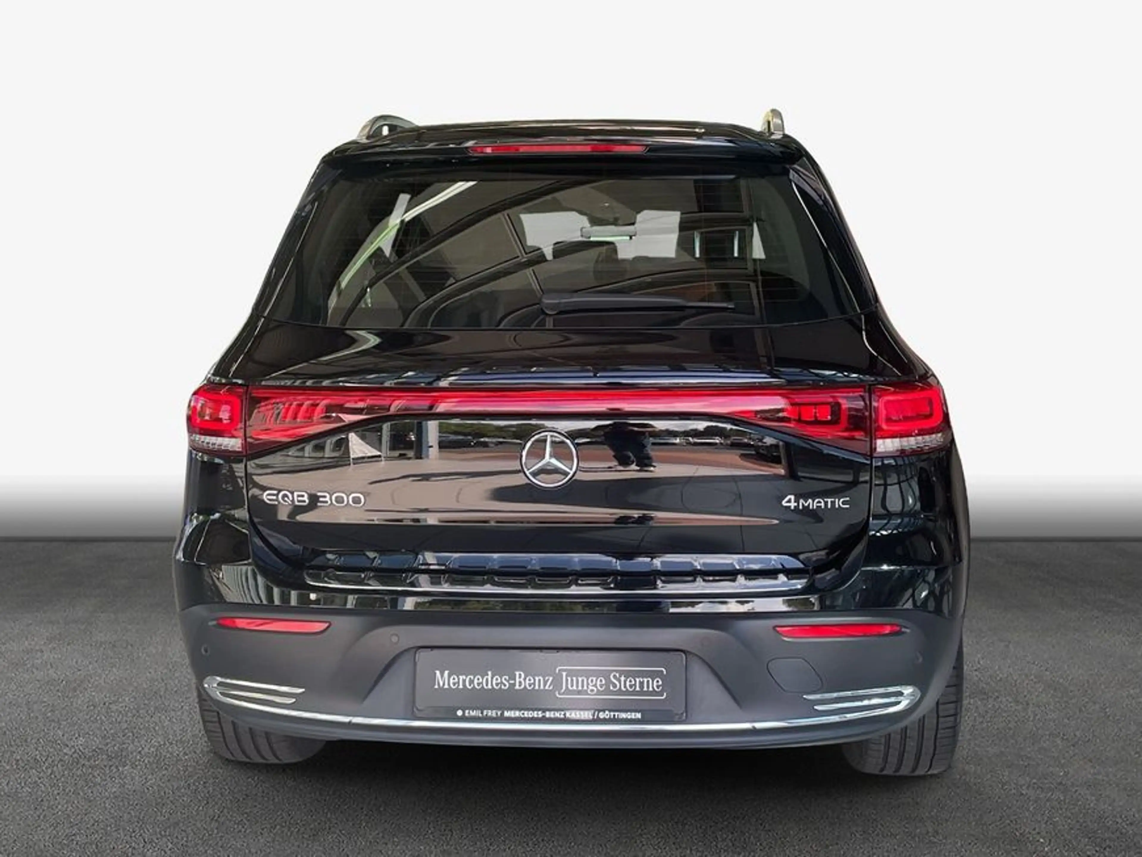 Mercedes-Benz EQB 300 EQB — photo 5
