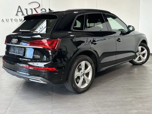 Audi Q5 view 4