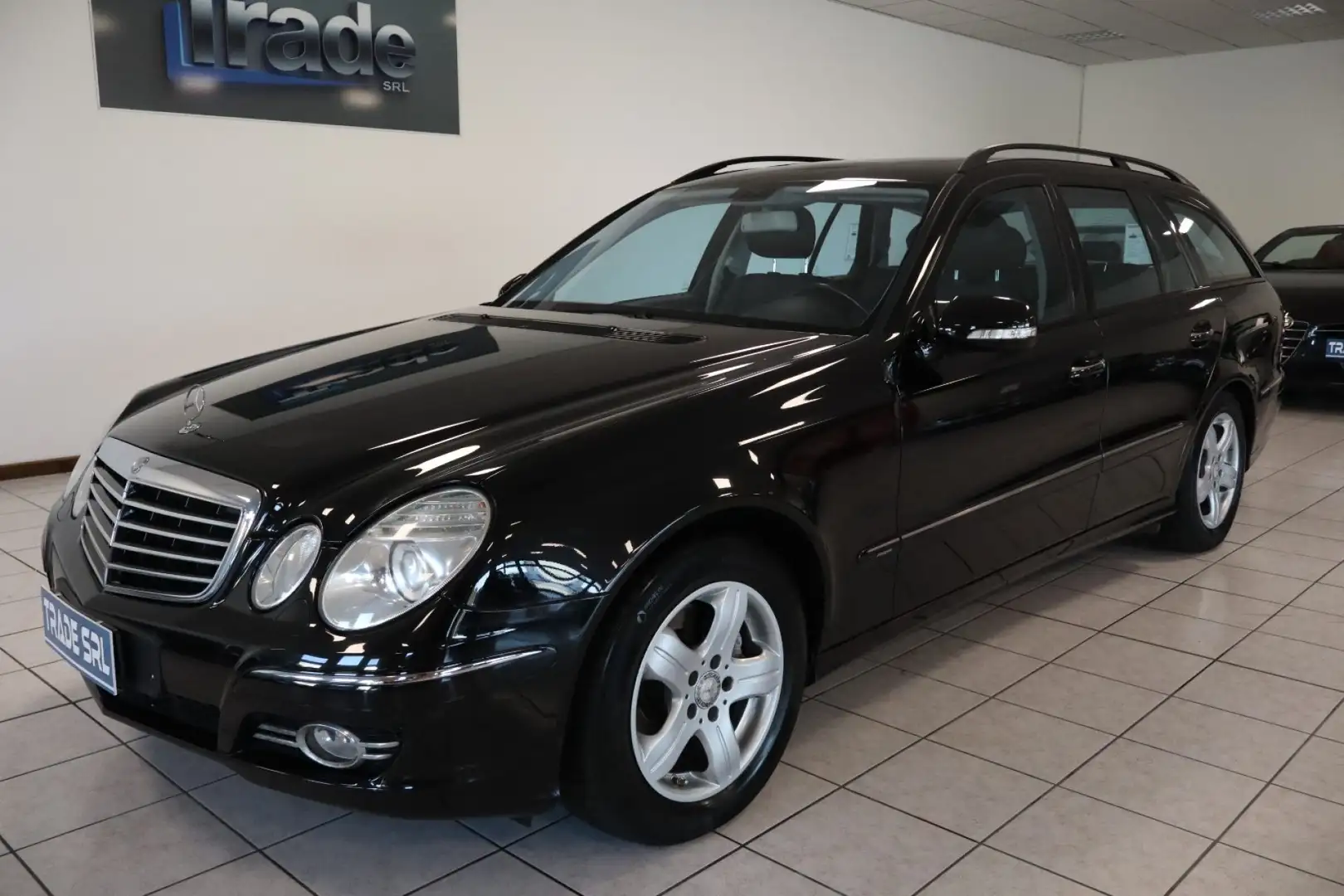 Mercedes-Benz E 280 E280 Benzina EVO Autom. Gancio traino Noir - 2