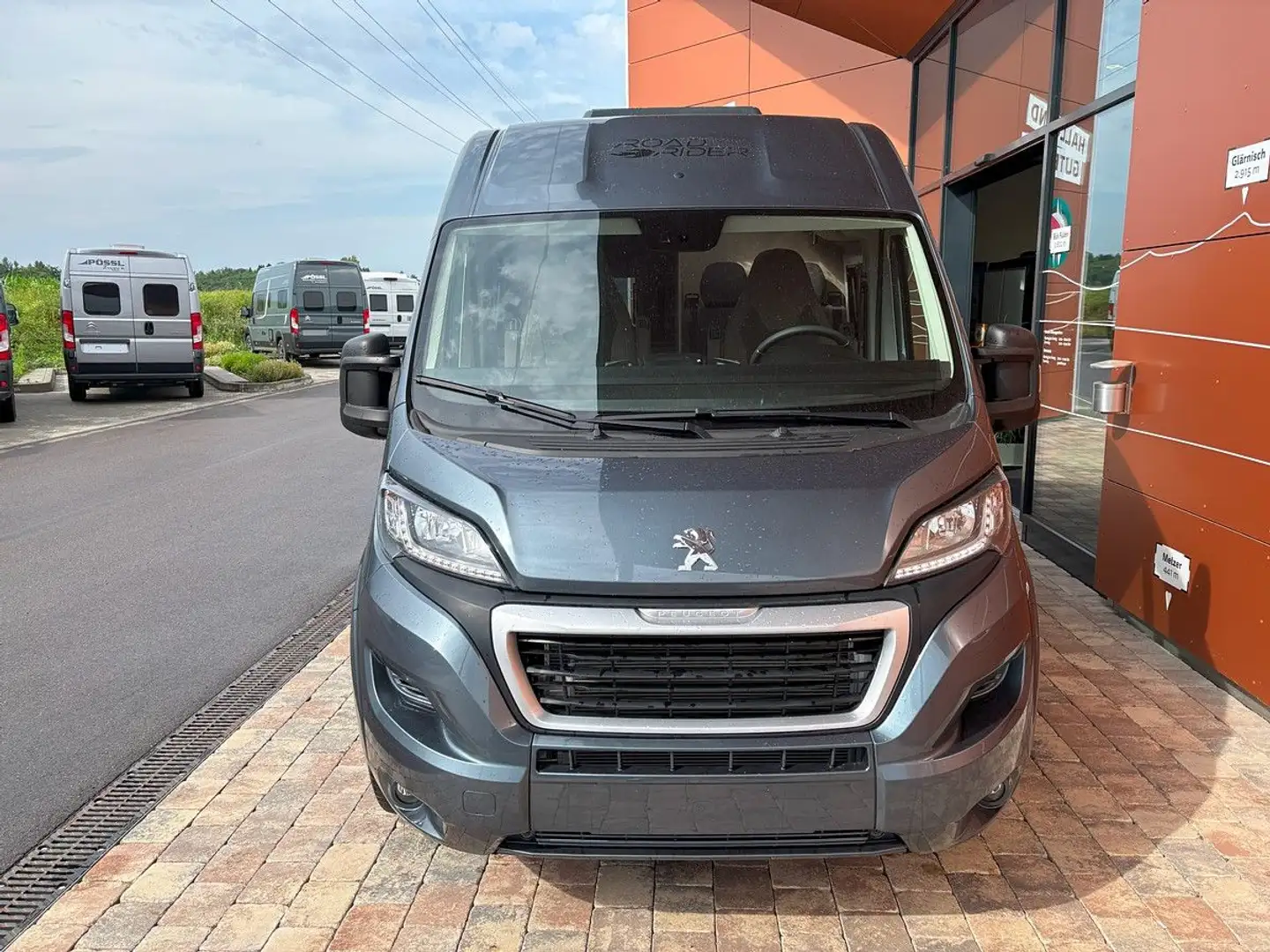 Pössl 540 AKTION ROADRIDER aus der Pössl Group Gris - 2