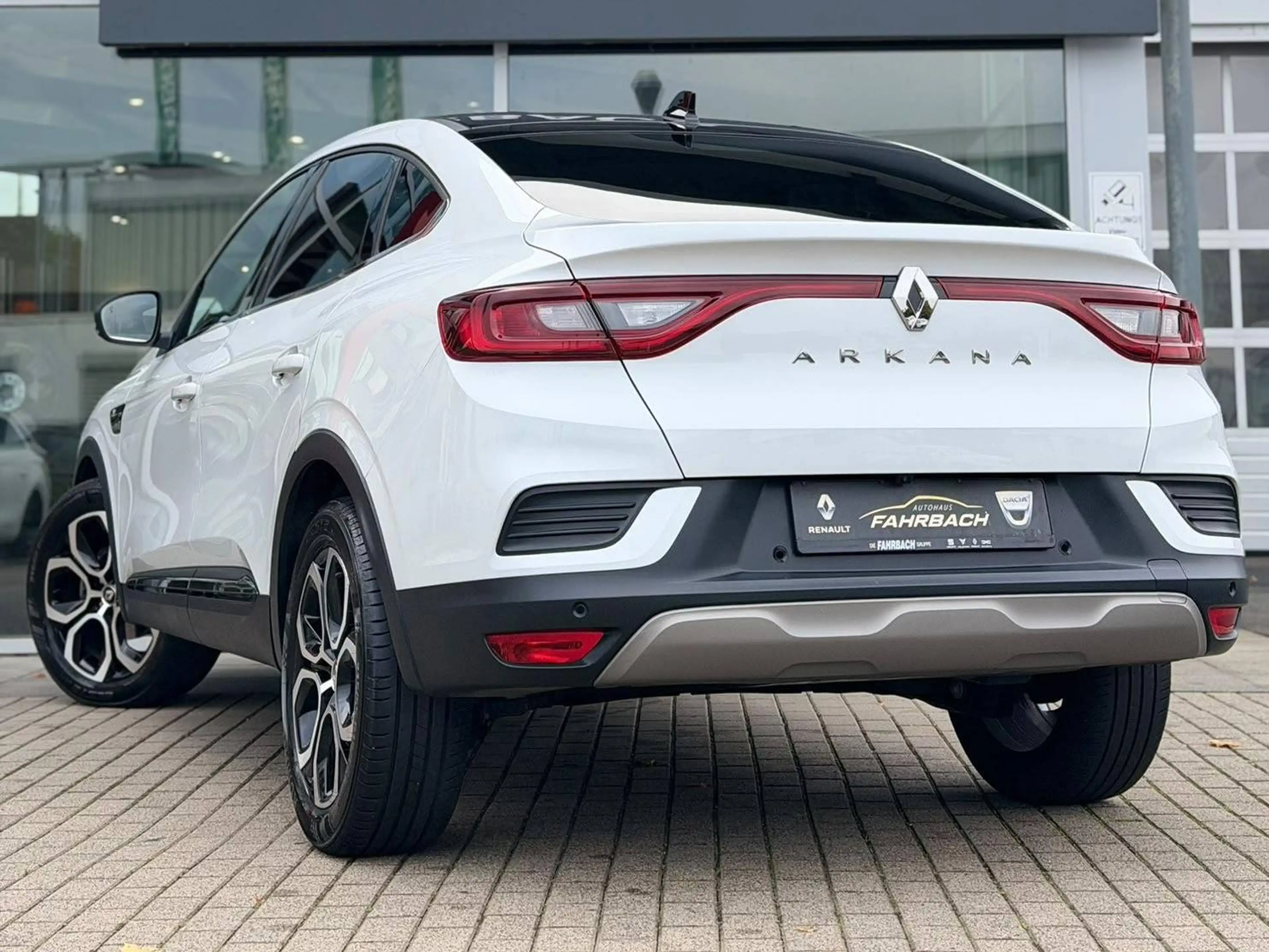 Renault Arkana Intens 140 EDC — photo 11