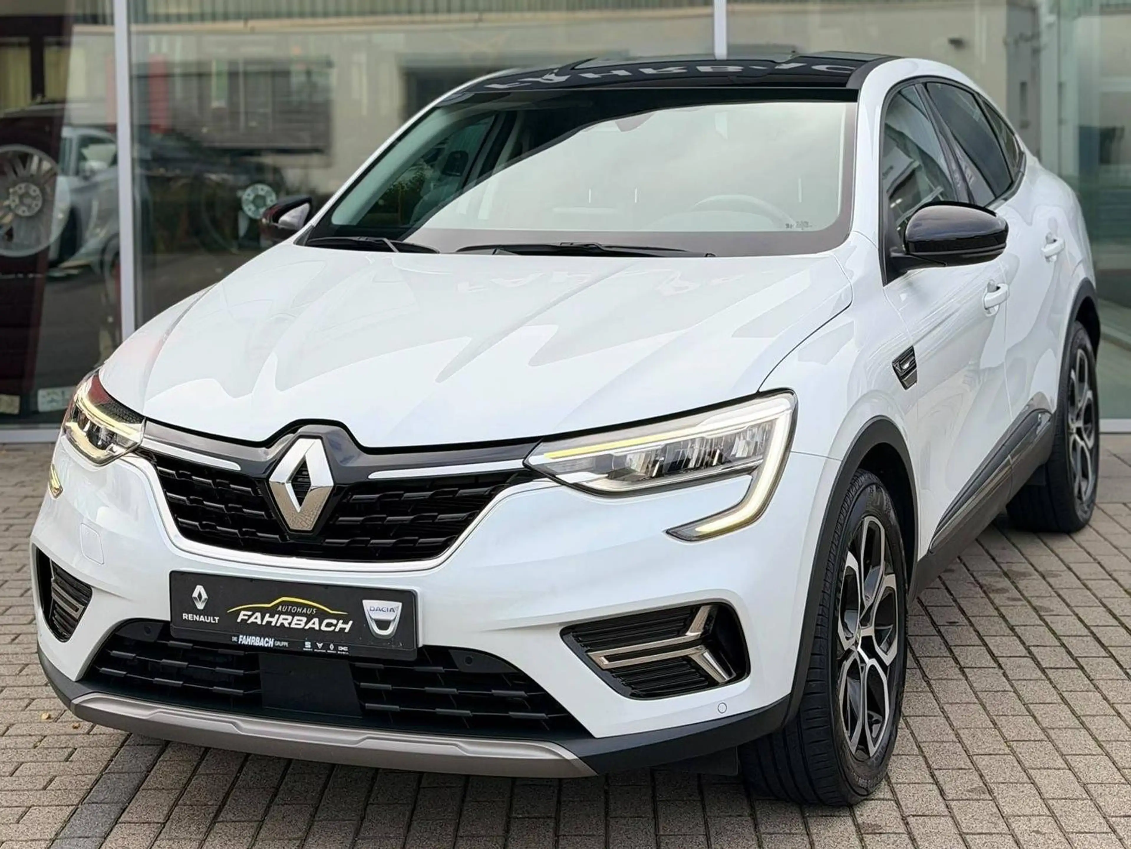 Renault Arkana Intens 140 EDC — photo 4
