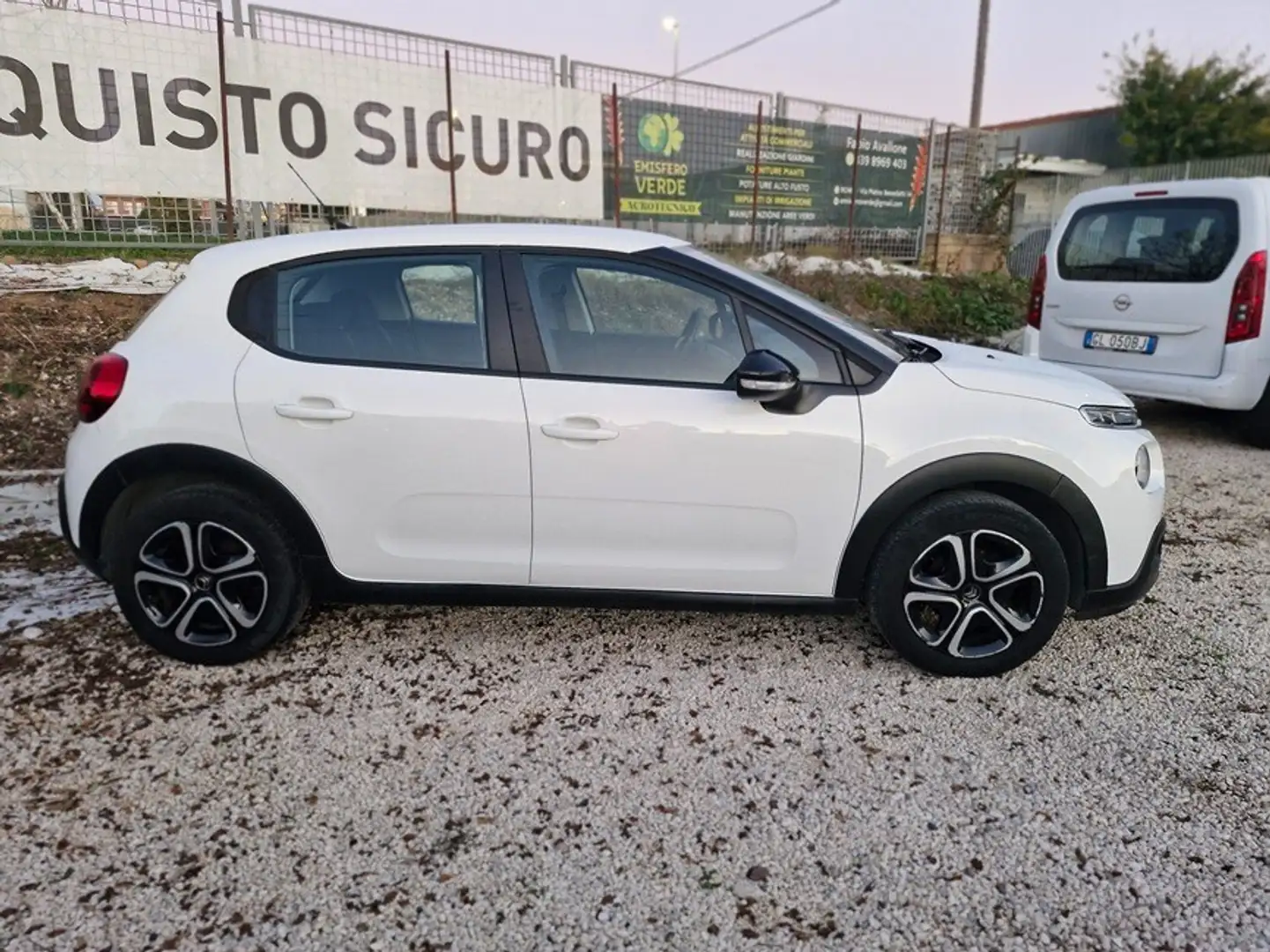 Citroen C3 C3 PureTech 82 Feel Weiß - 2