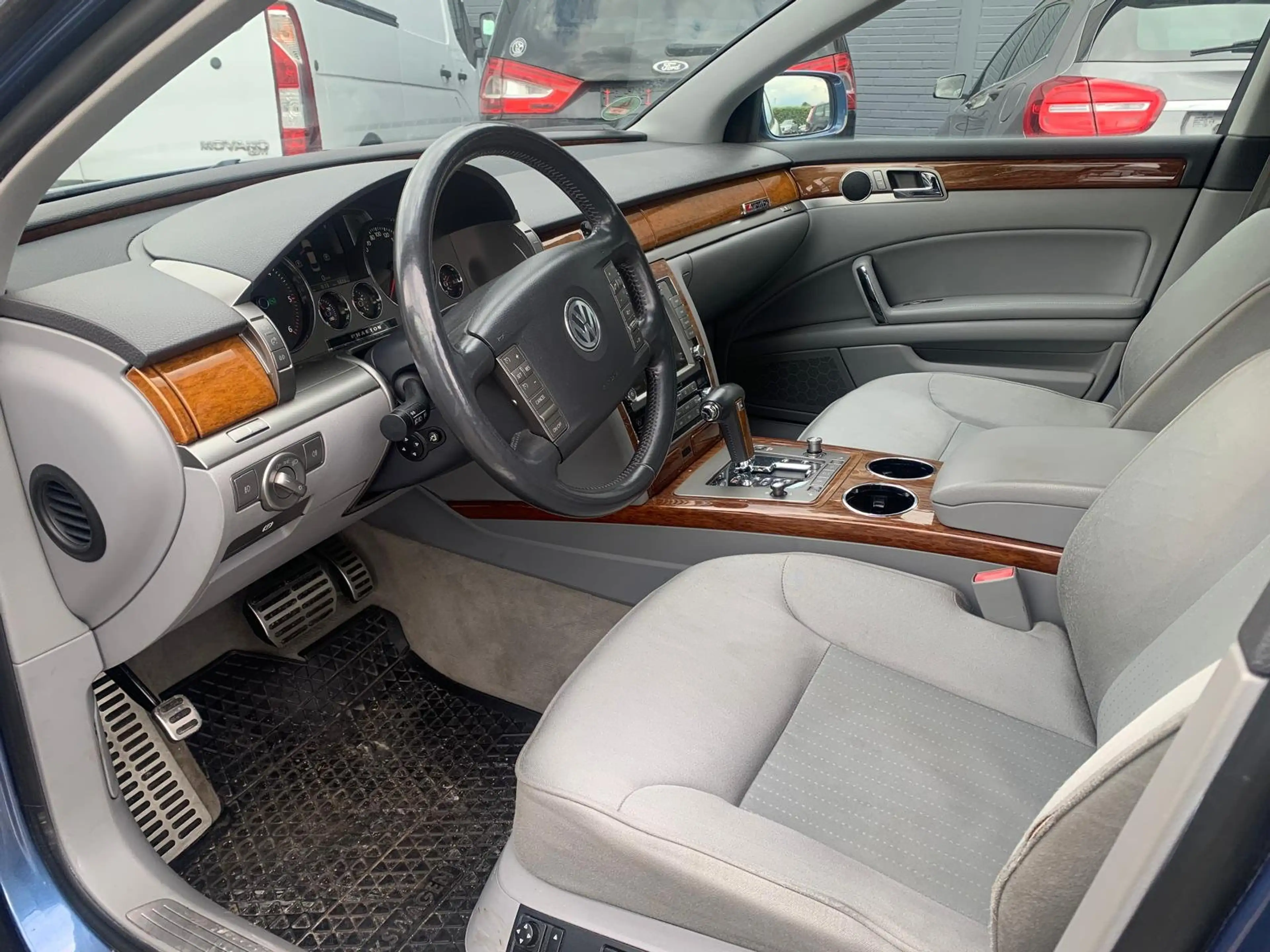 Volkswagen Phaeton V6 TDI 5-Sitzer 4Motion — photo 8