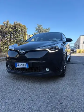 Toyota C-HR 1.8h Lounge 2wd e-cvt my18