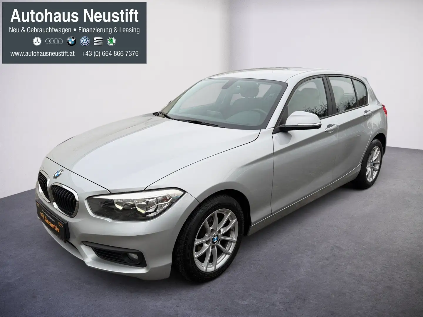 BMW 118 118 i Advantage Grau - 1