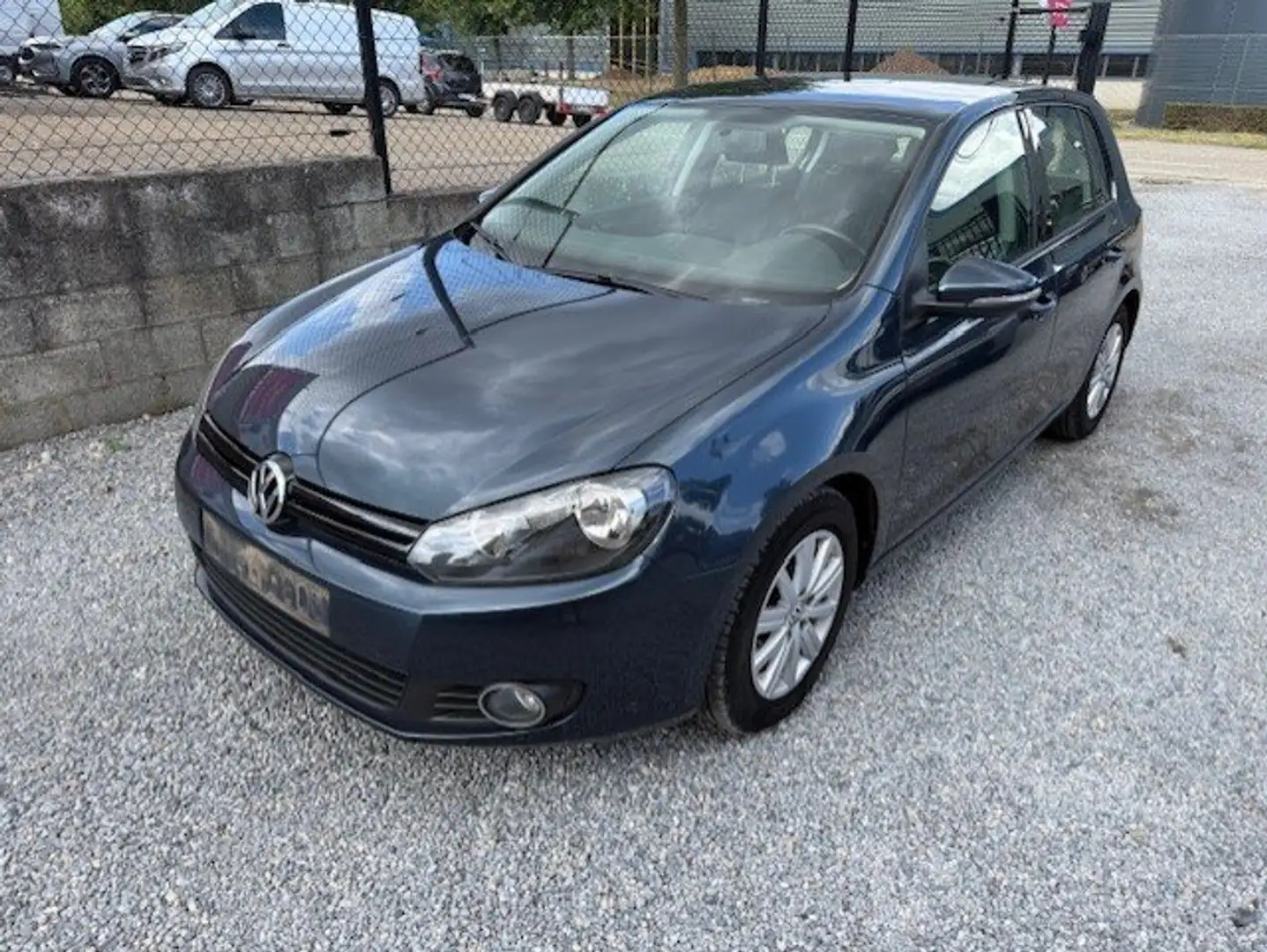 Volkswagen Golf Golf 1.6 TDI DPF BlueMotion Bleu - 1