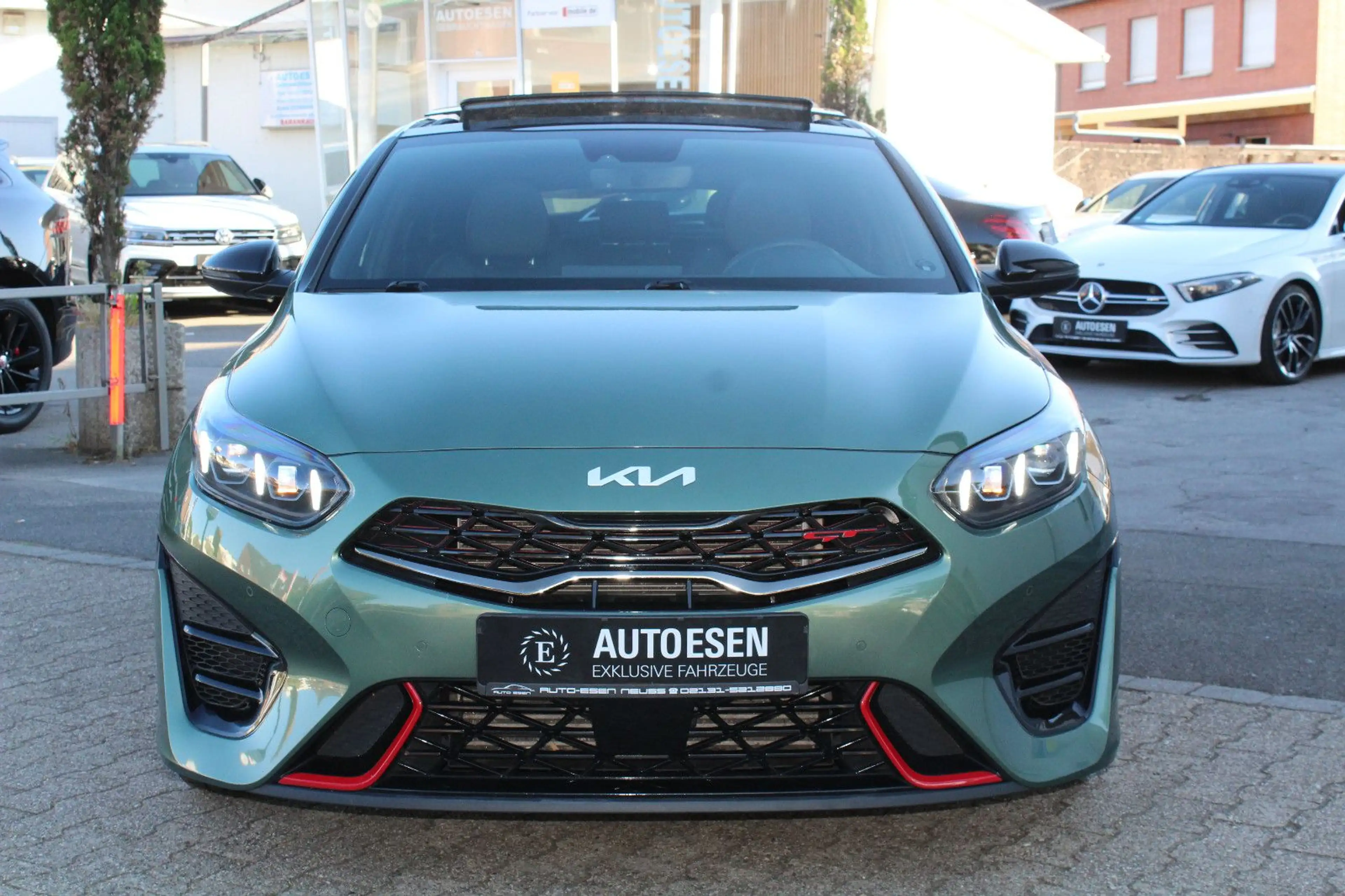 Kia ProCeed / pro_cee'd / ProCeed 1.6 T-GDI DCT GT — photo 3