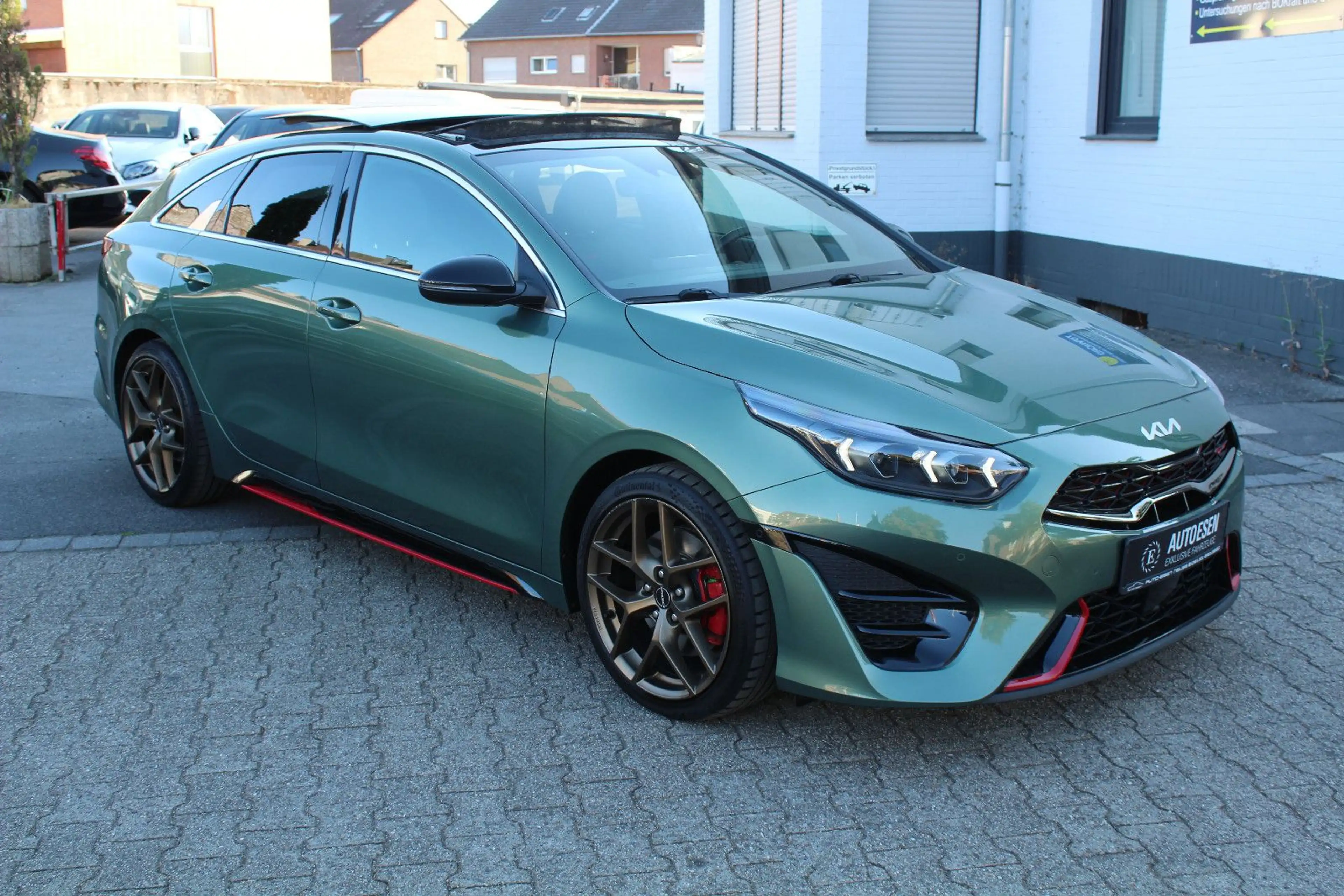 Kia ProCeed / pro_cee'd / ProCeed 1.6 T-GDI DCT GT — photo 4